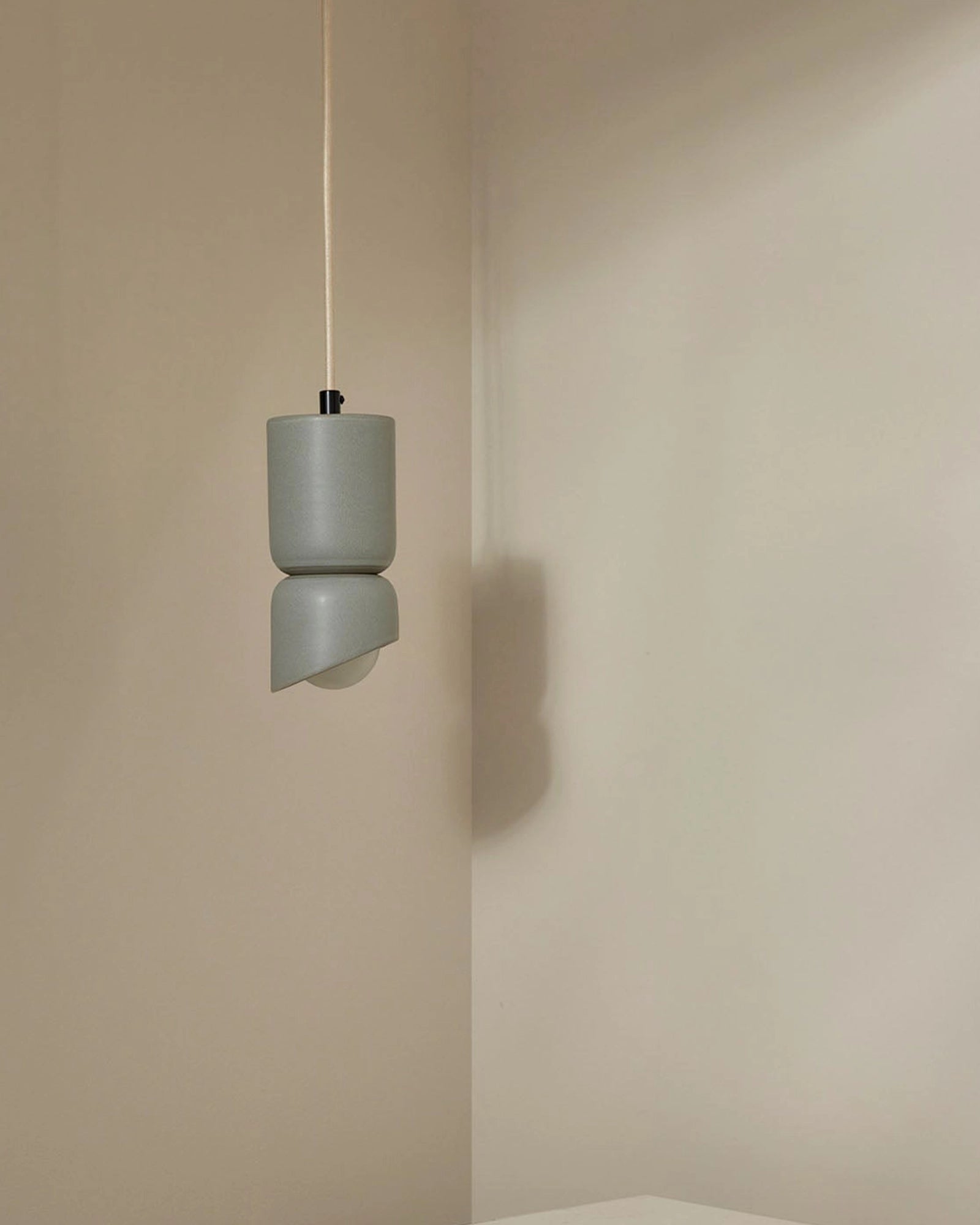 Terra 1.5 Pendant Light