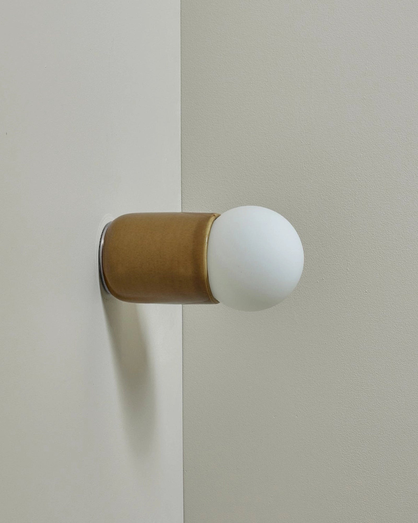 Terra 1 Wall Light