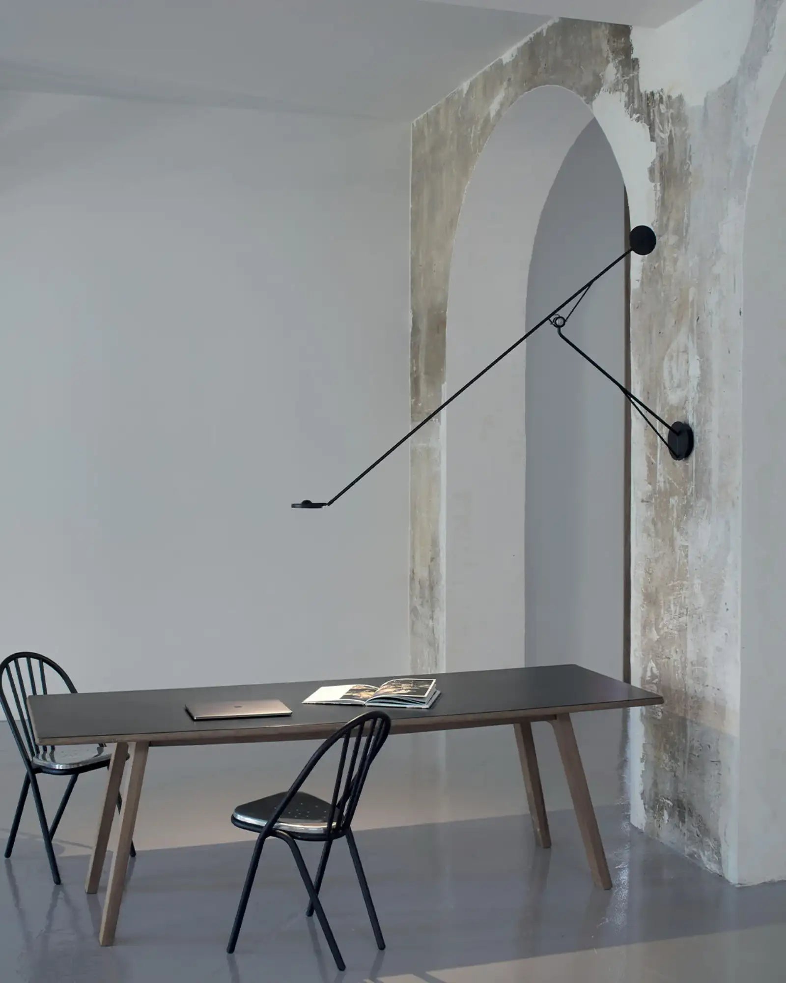 Aaro Wall Light
