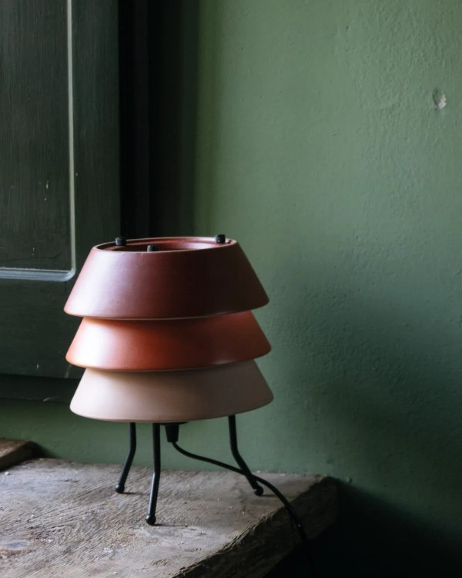 Aura Table Lamp