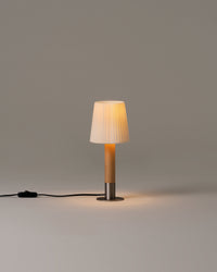 Básica Mínima Table Lamp
