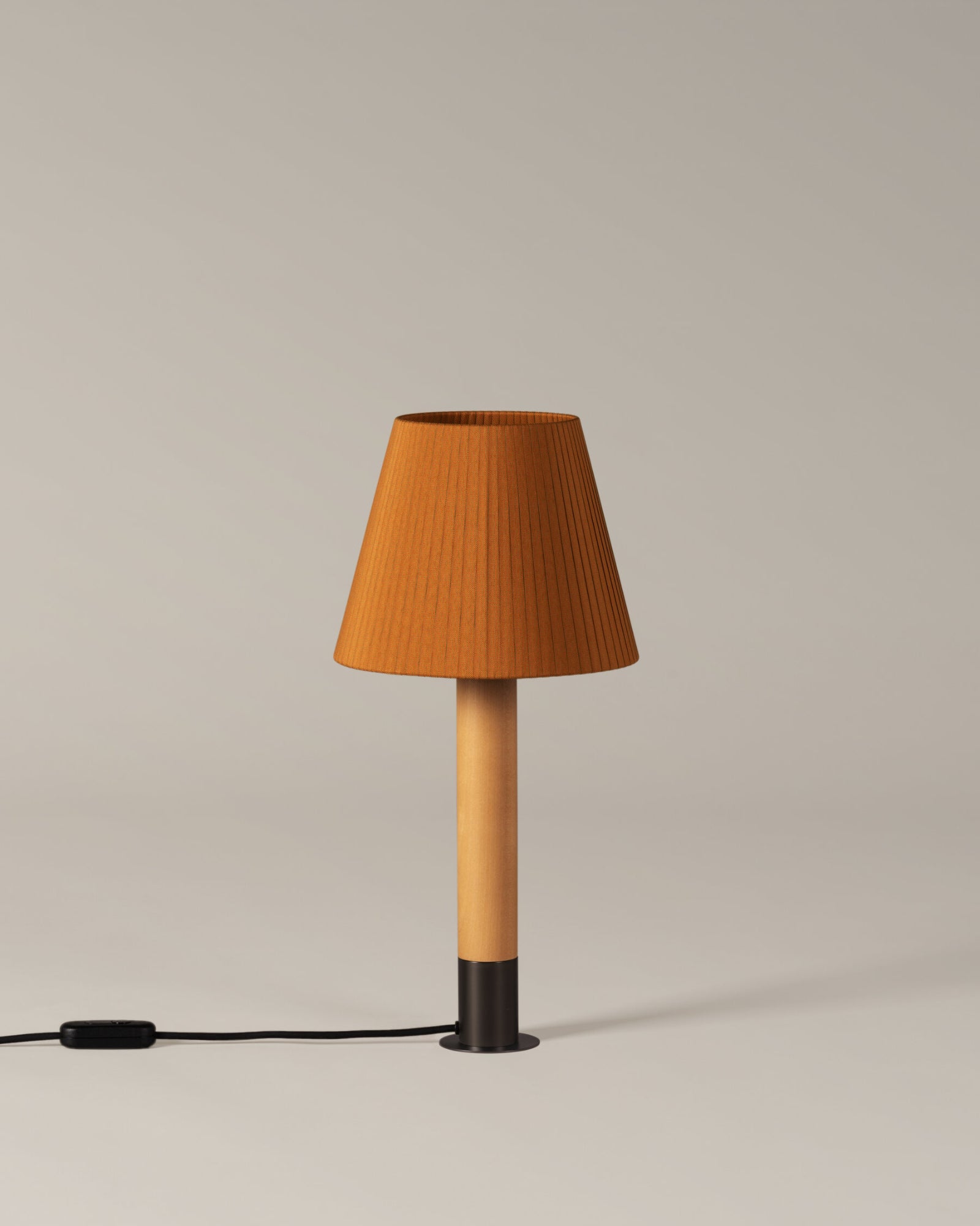 Básica Table Lamp