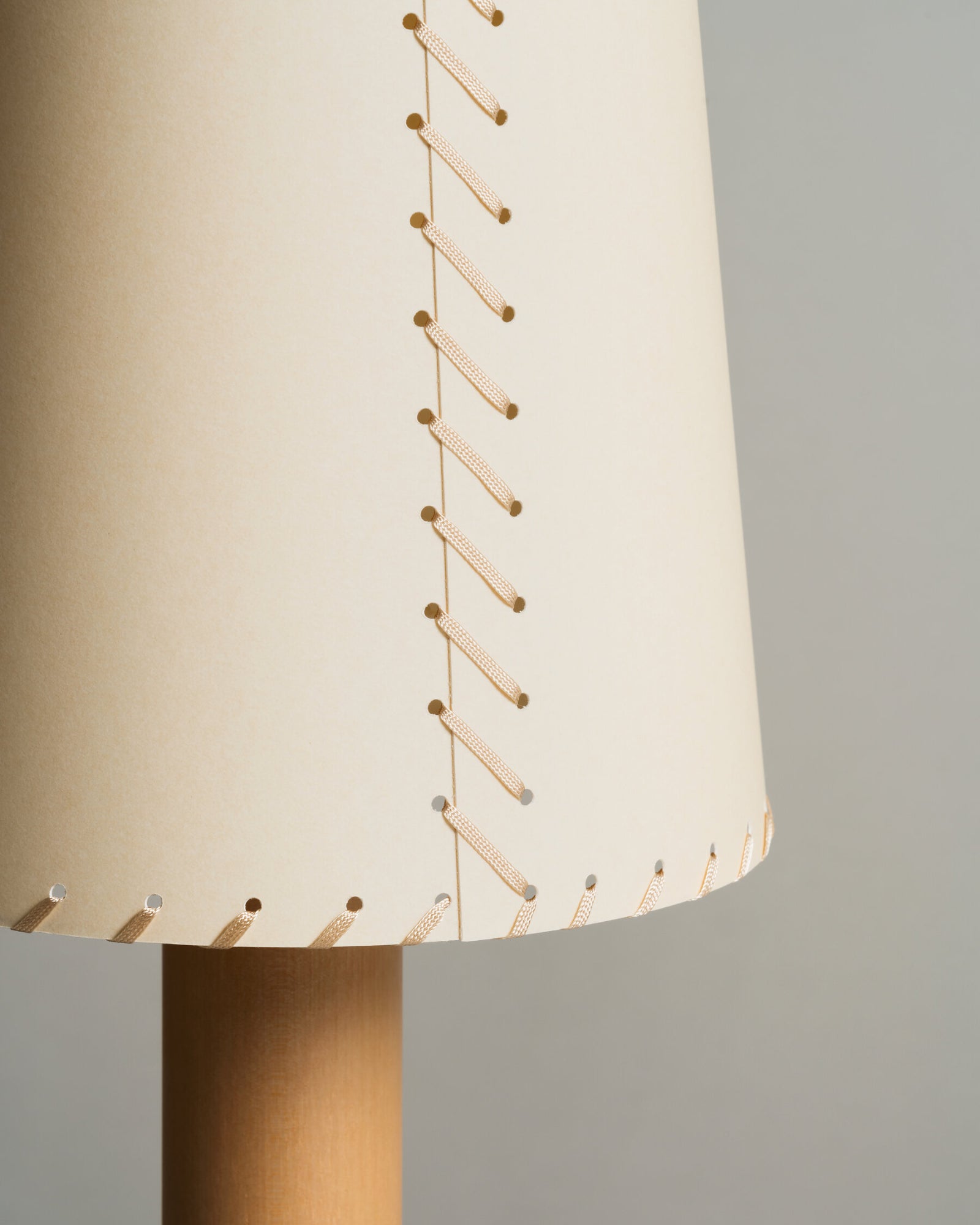 Básica Tall Table Lamp