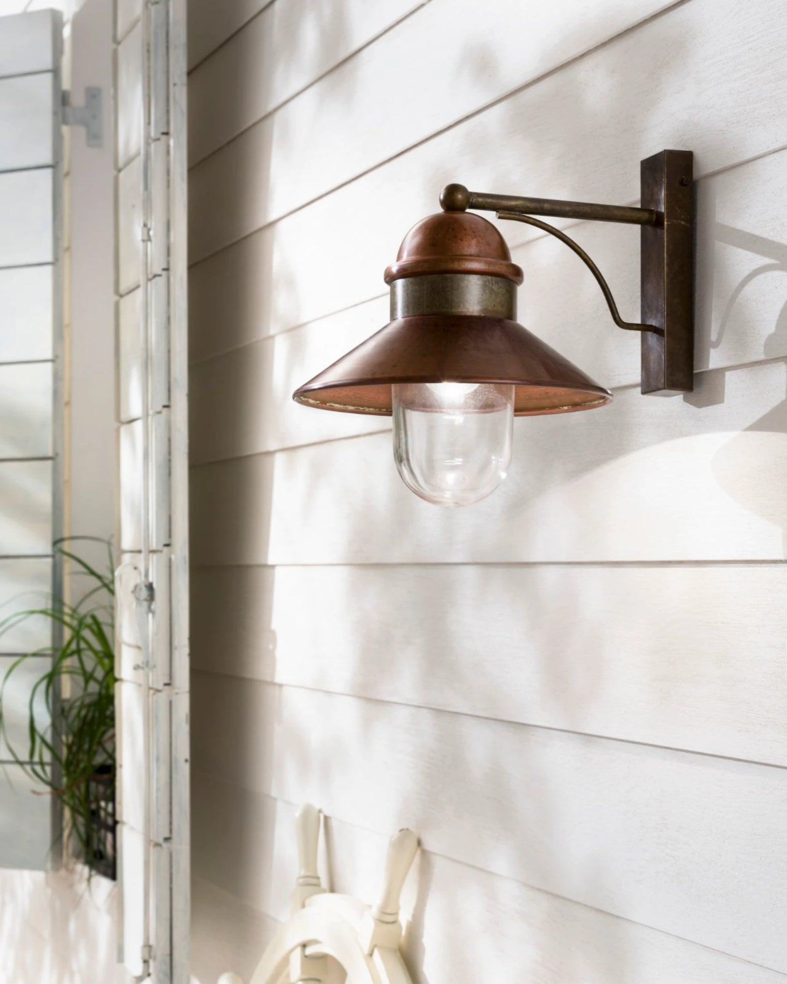 Borgo Wall Light