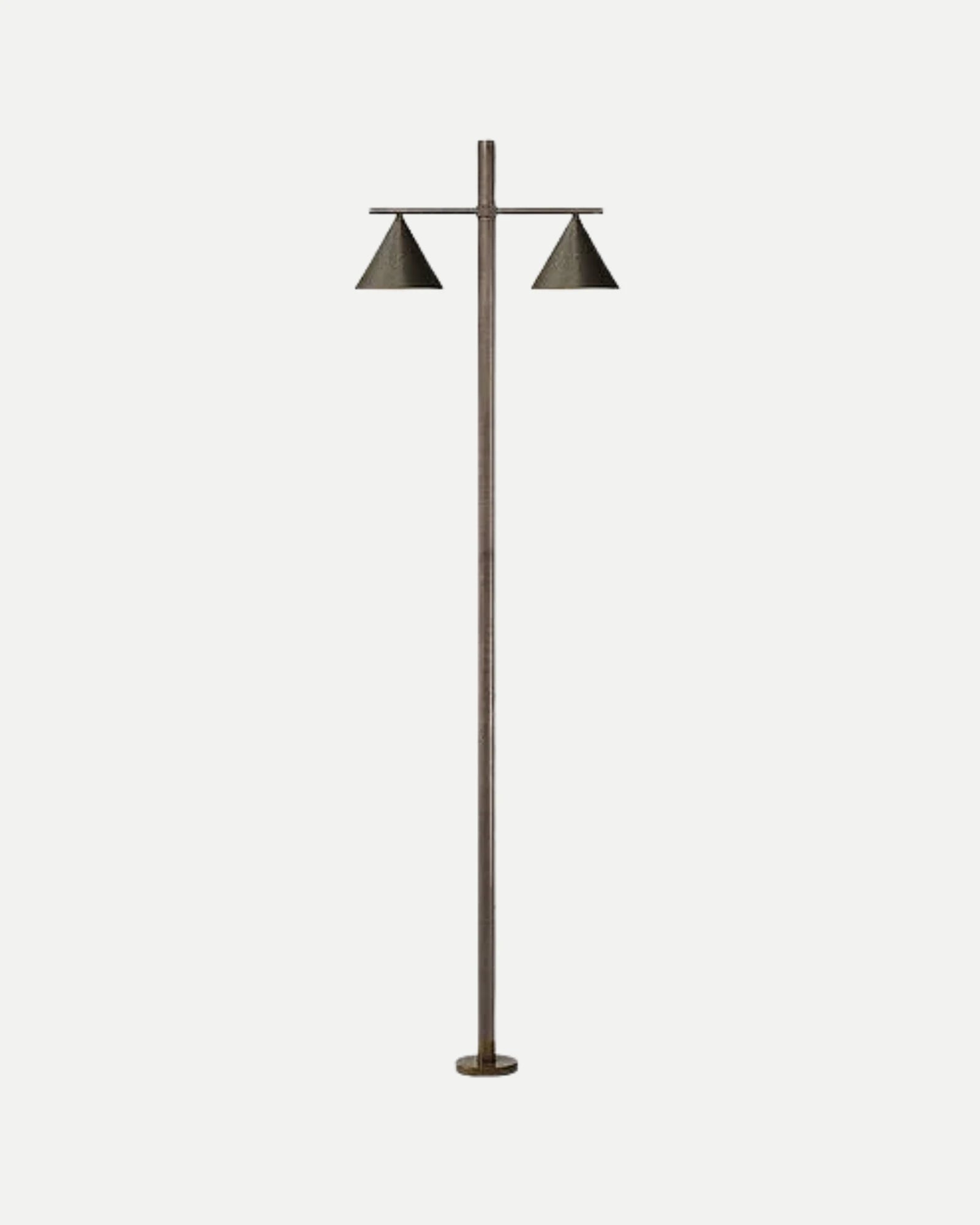 Cone 2lt Pole Light