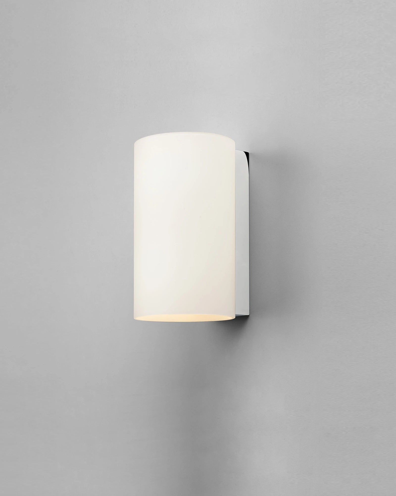 Cyl Wall Light