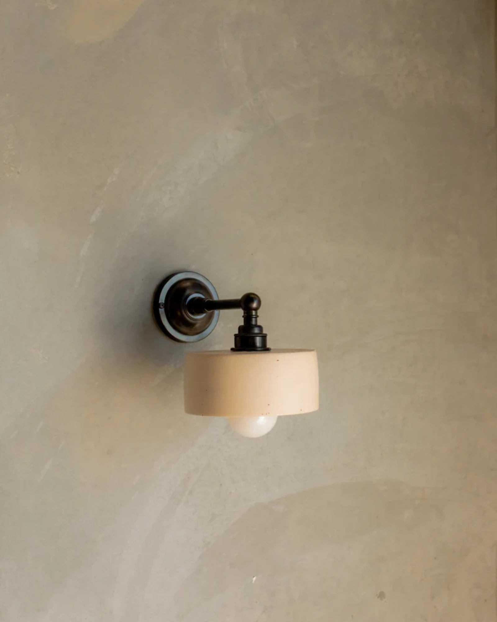Dorea Straight Arm Wall Light