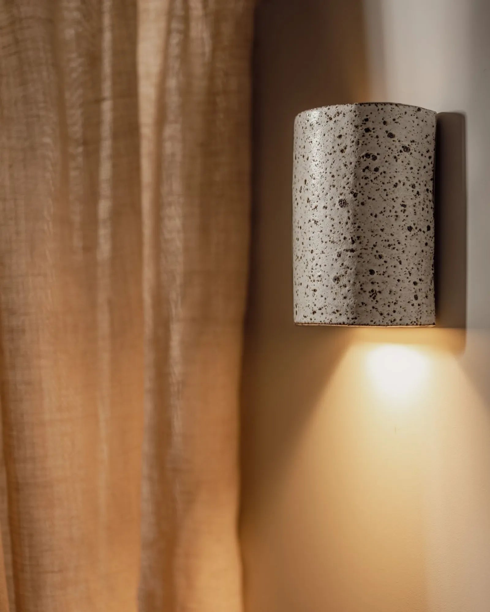 Dusk Short Wall Light