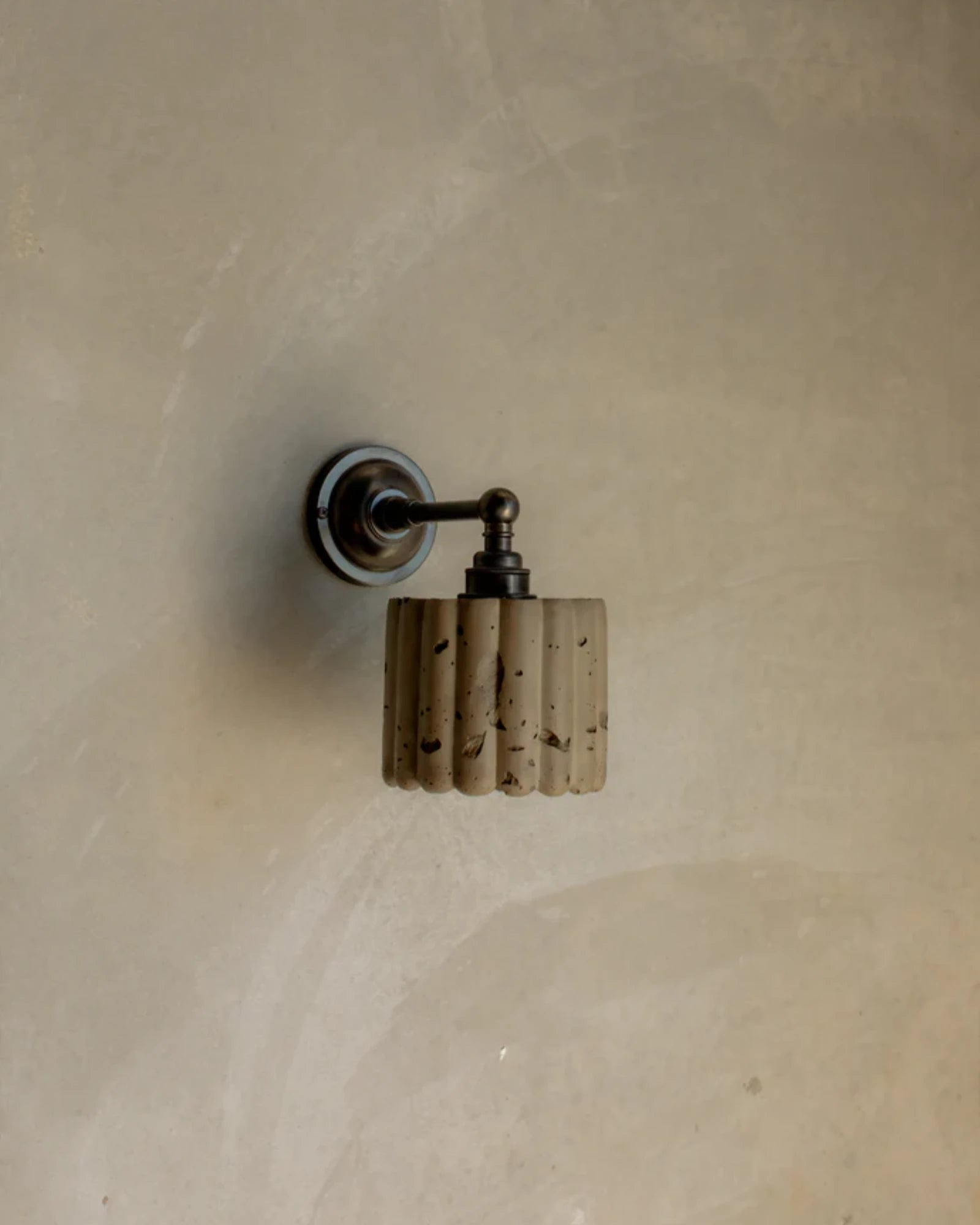 Fluted Straight Arm Wall Light