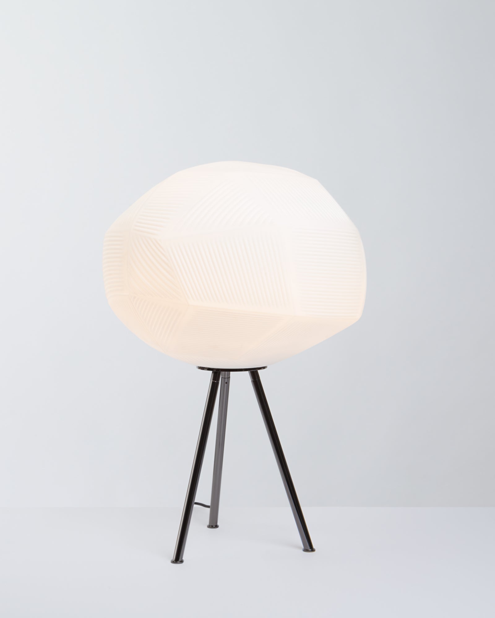 Gemo Table Lamp