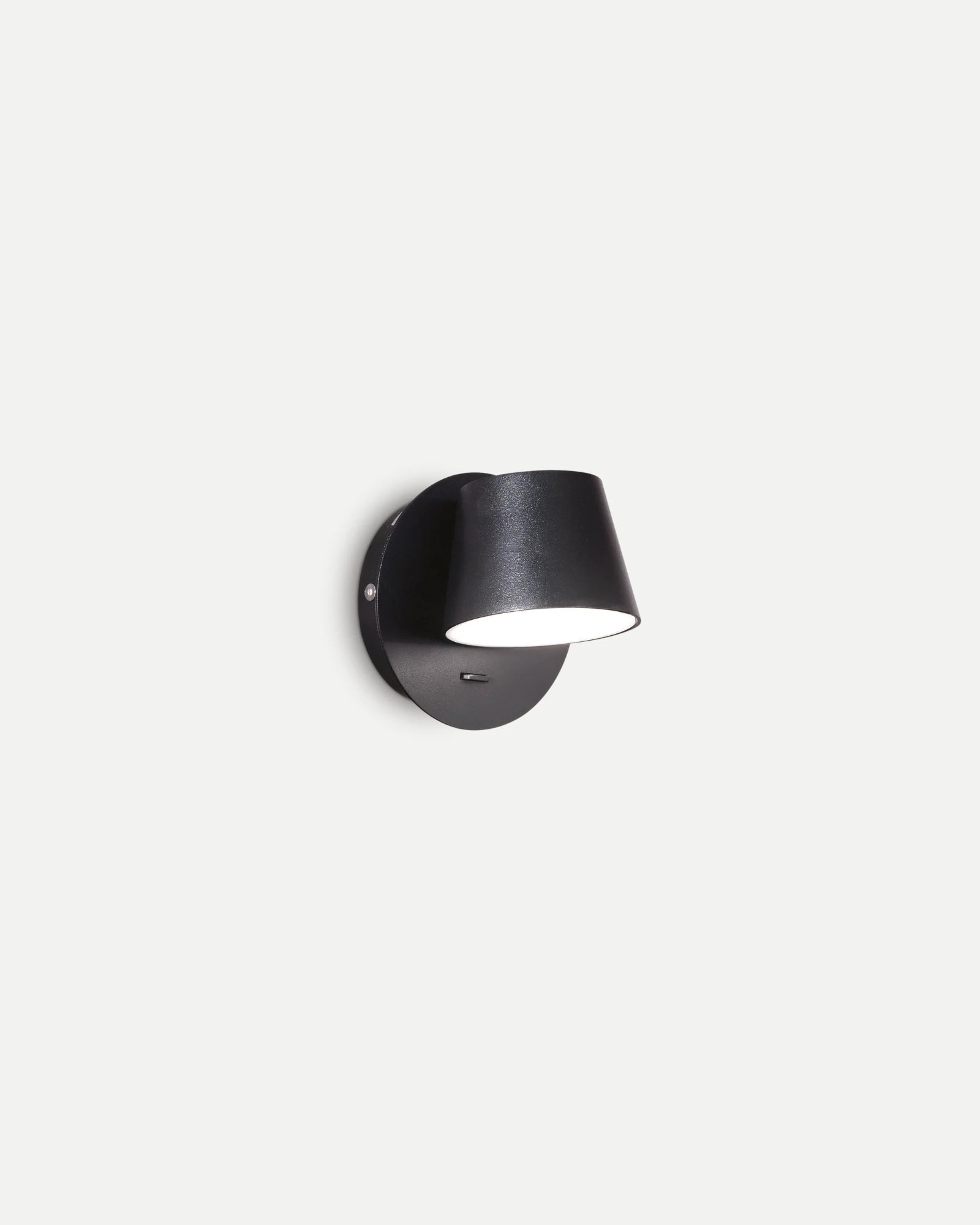 Gim Wall Light