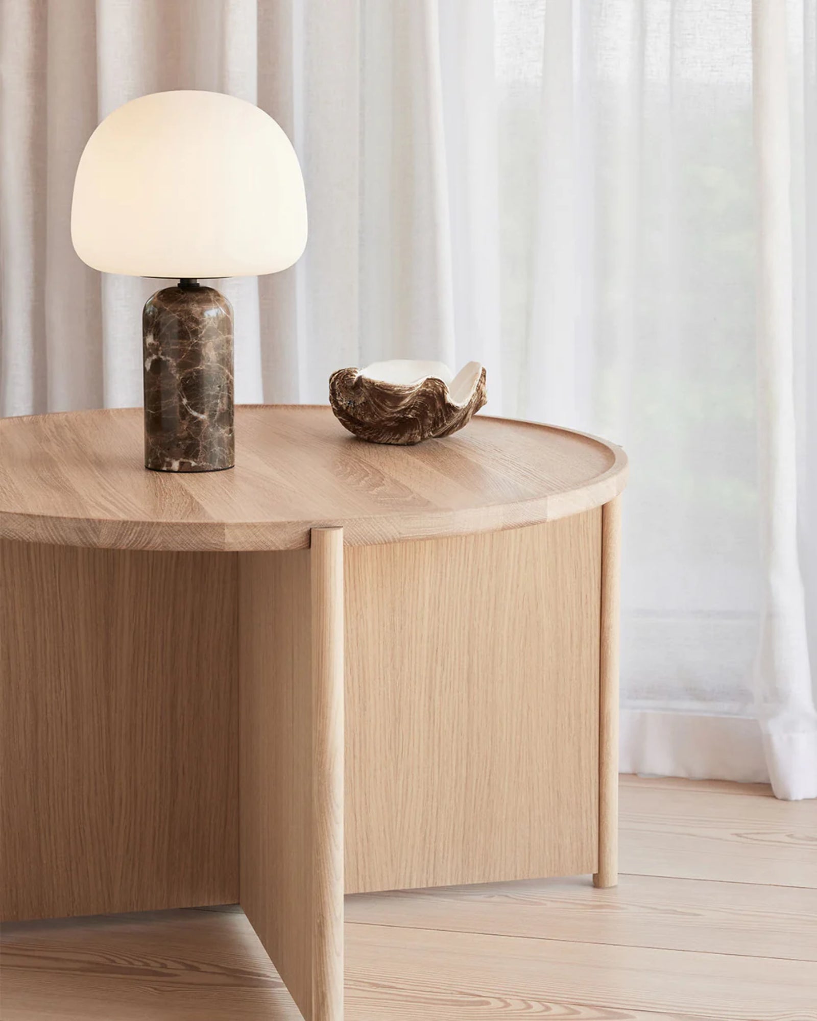 Kin Table Lamp