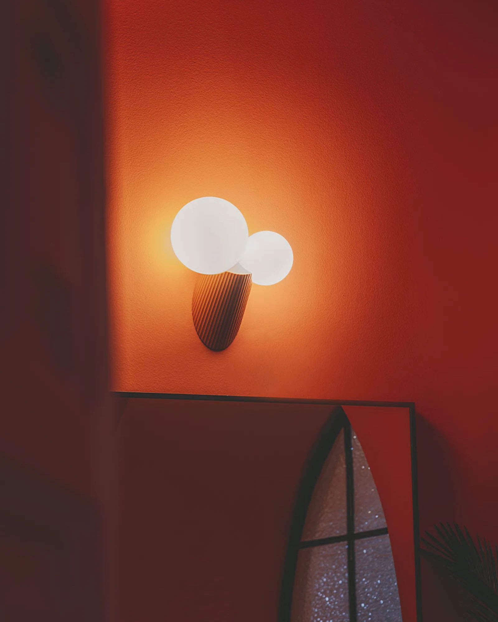 Land 2lt Wall Light