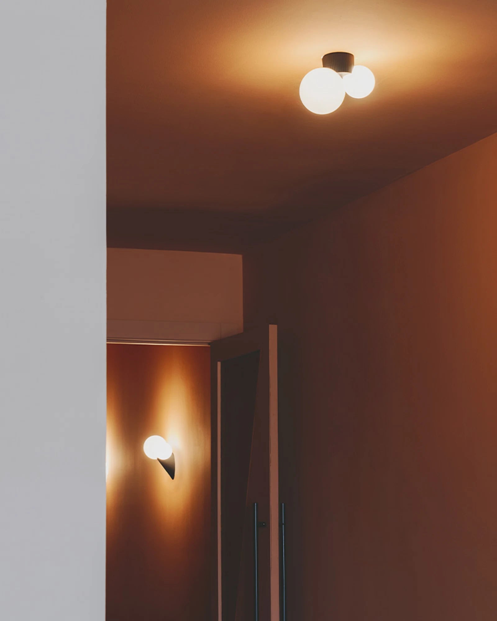 Land 2lt Wall Light
