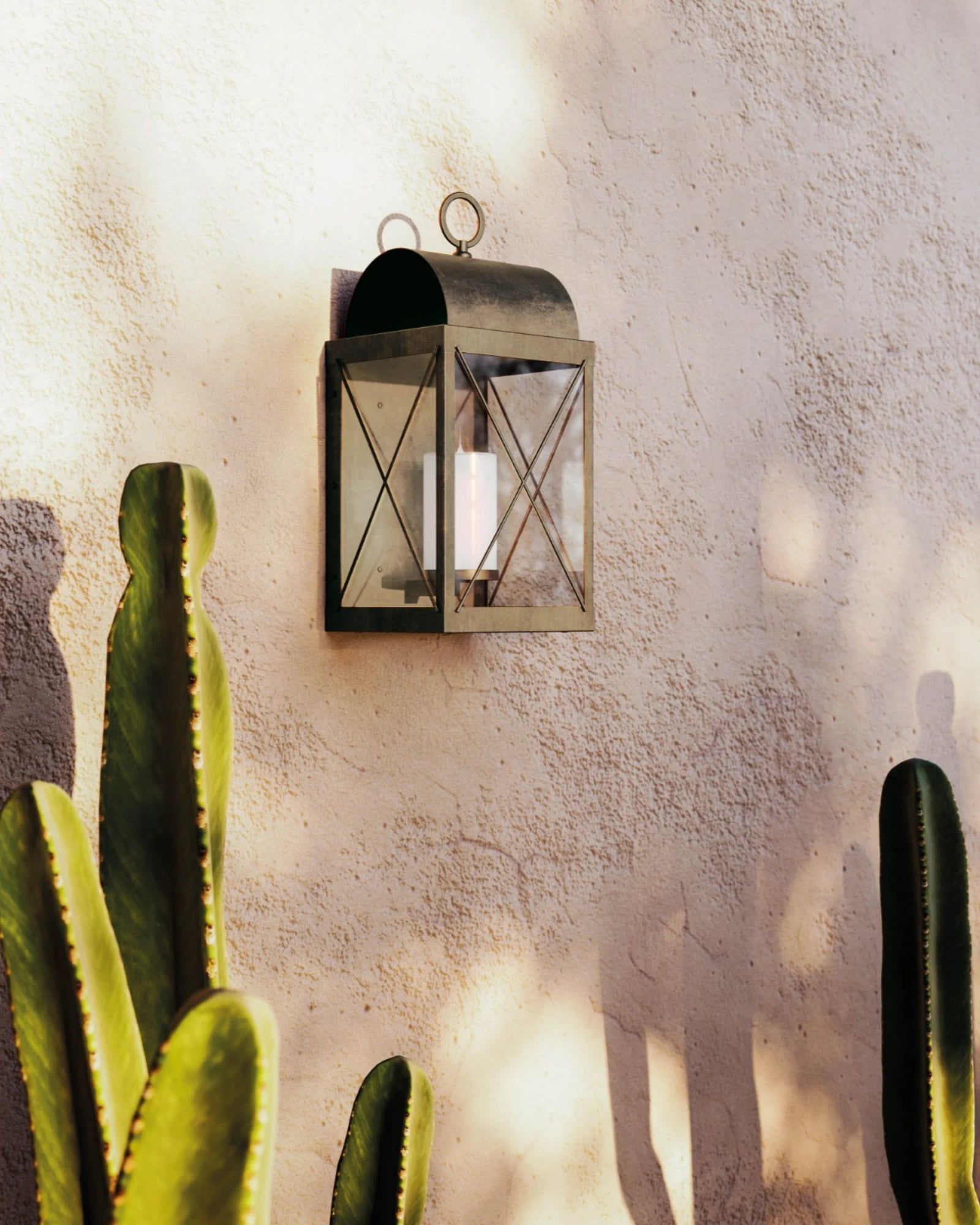 Lanterna Wall Light