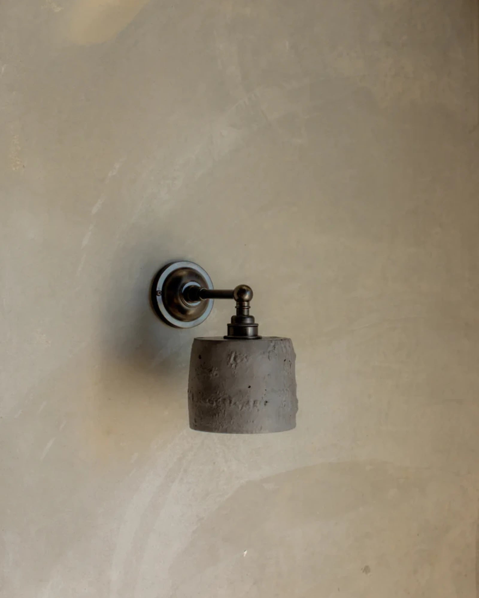 Myrtle Straight Arm Wall Light
