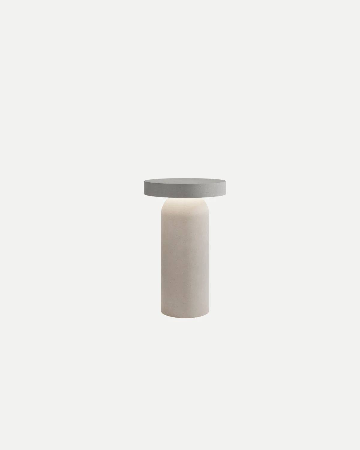 Nui Outdoor Floor Lamp