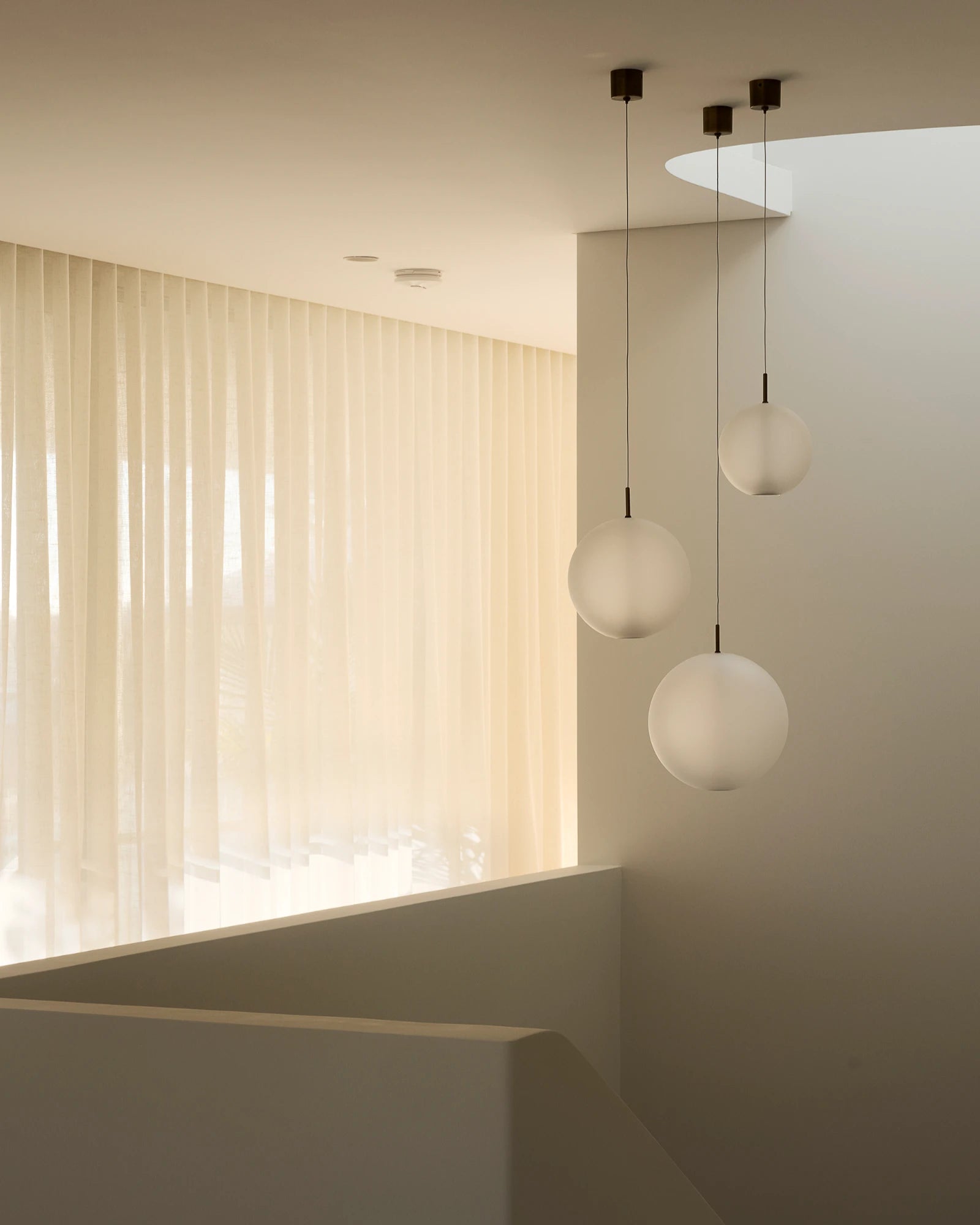 Orb Air Pendant Light