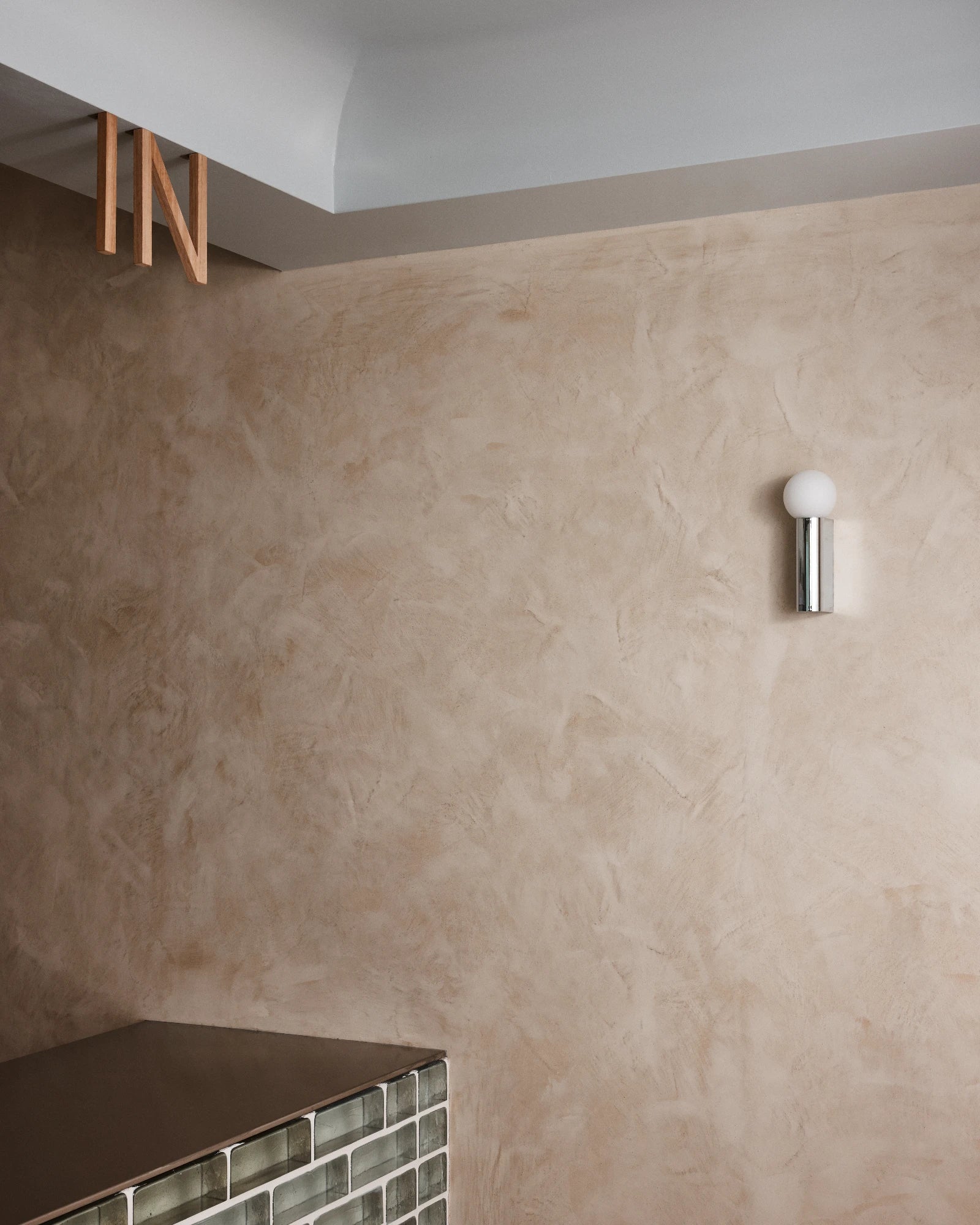 Ortona Single Wall Light