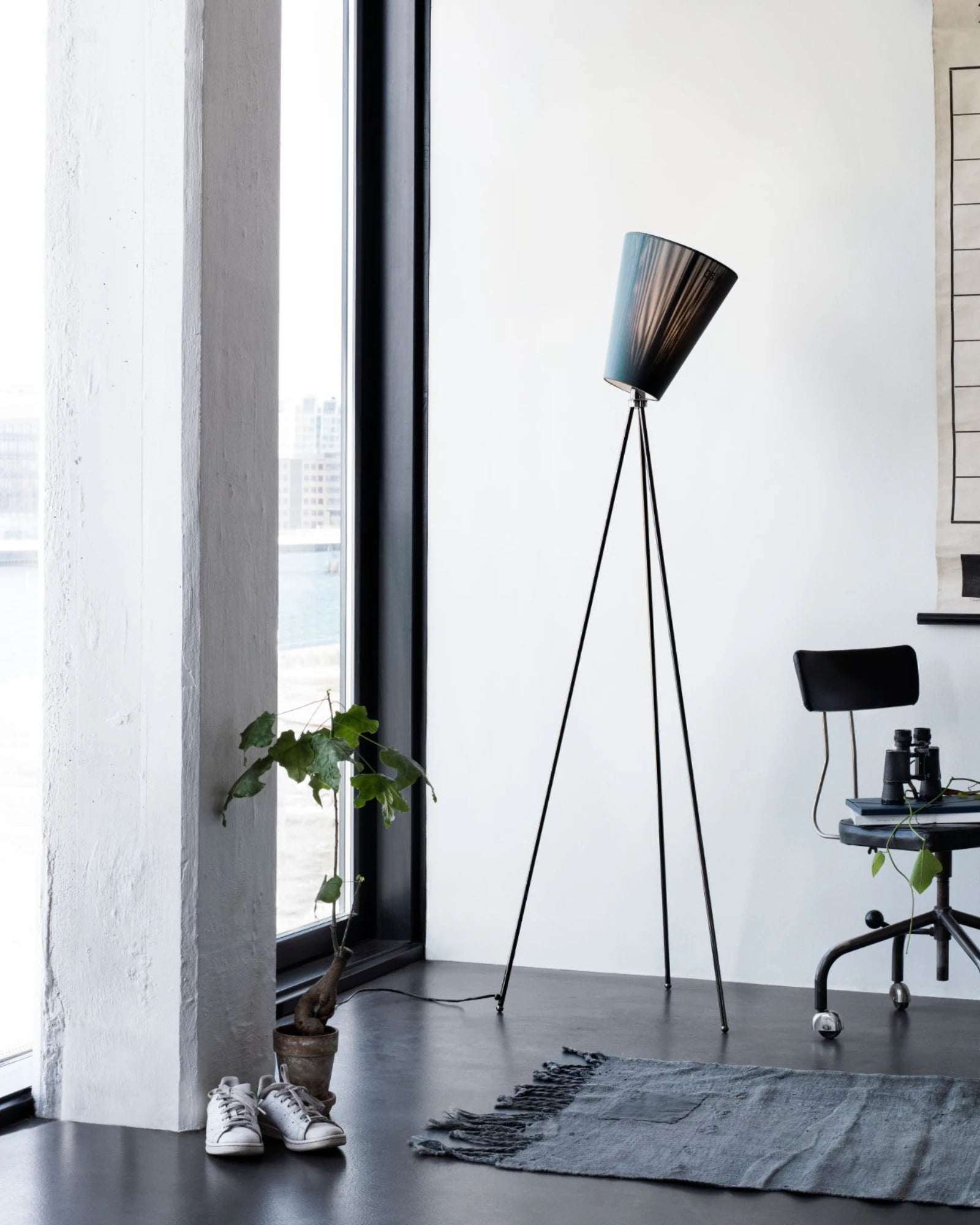 Oslo Floor Lamp