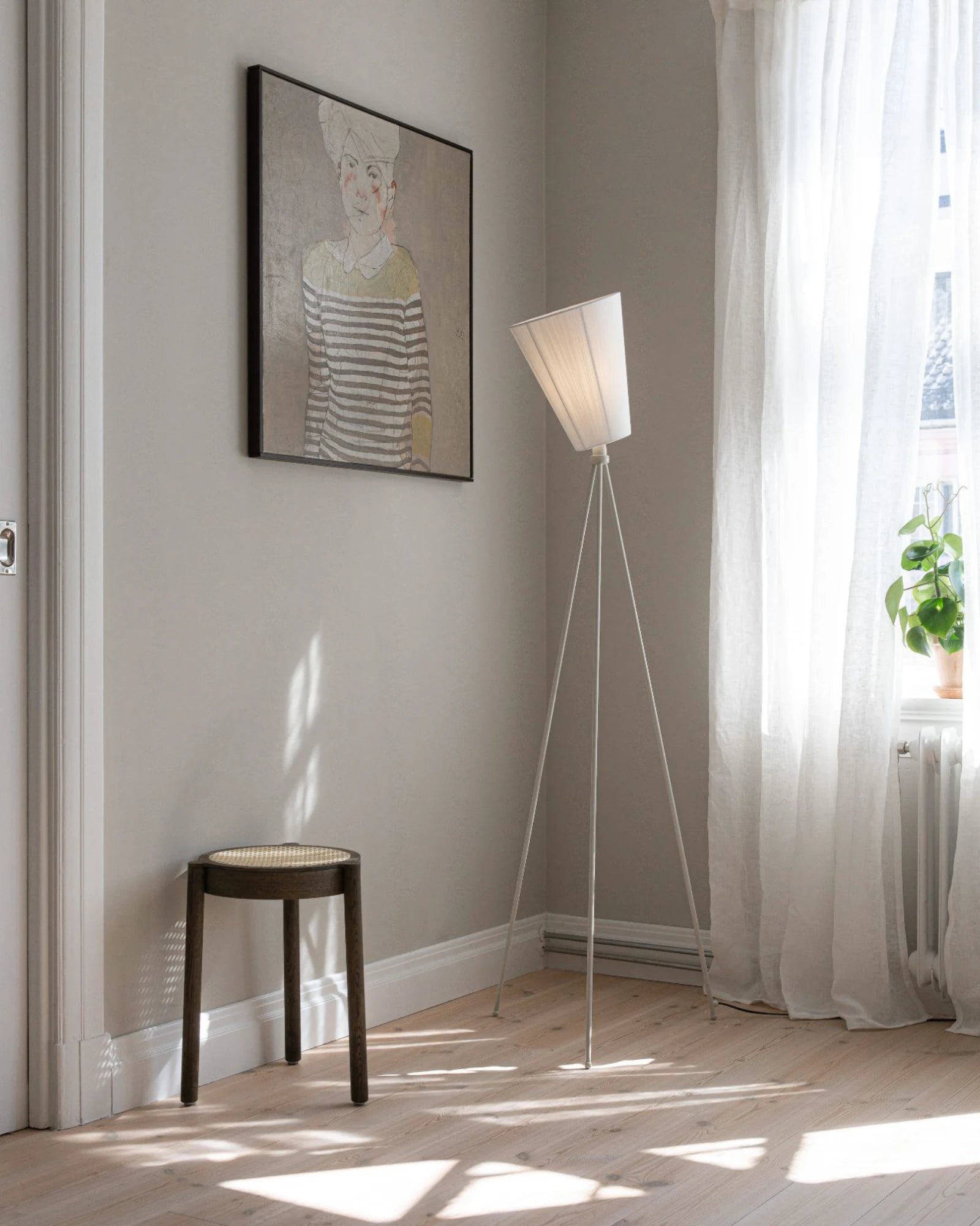 Oslo Floor Lamp