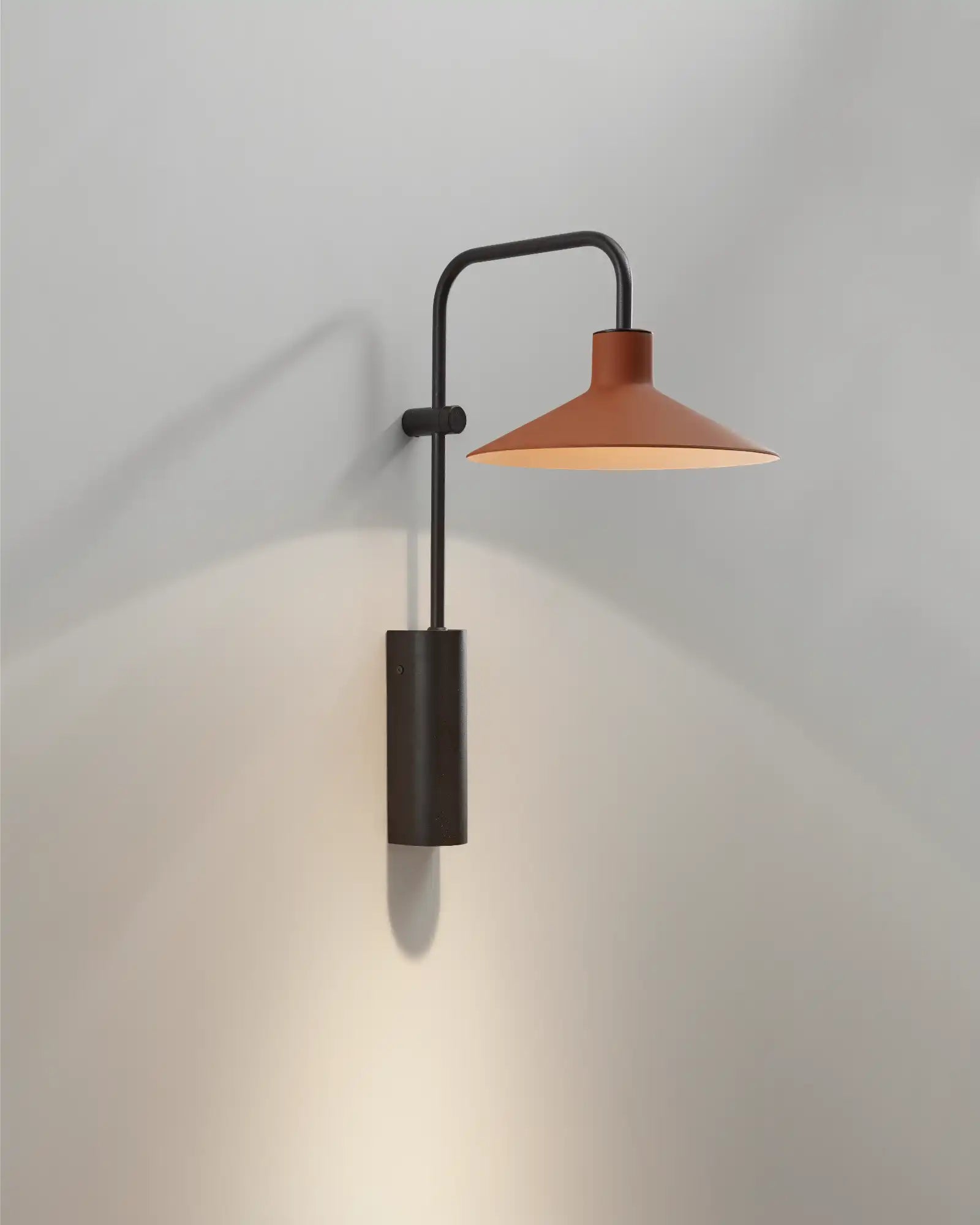 Platet A-02 Wall Light