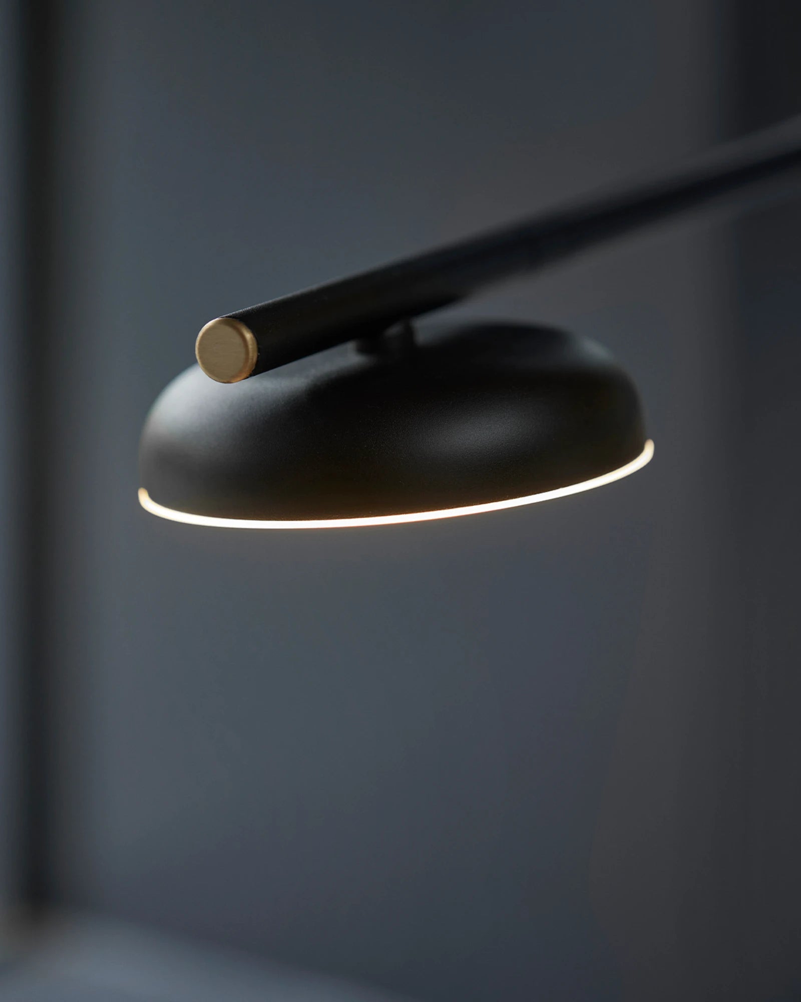 Salto Table Lamp