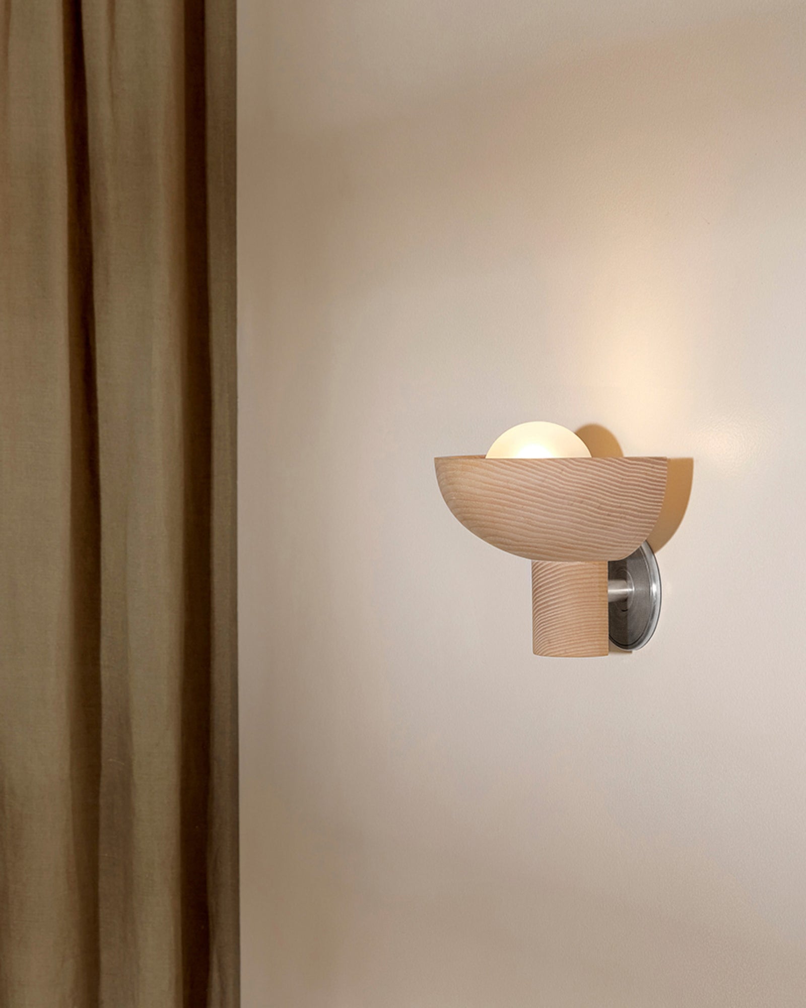 Selene Uplight Wall Light