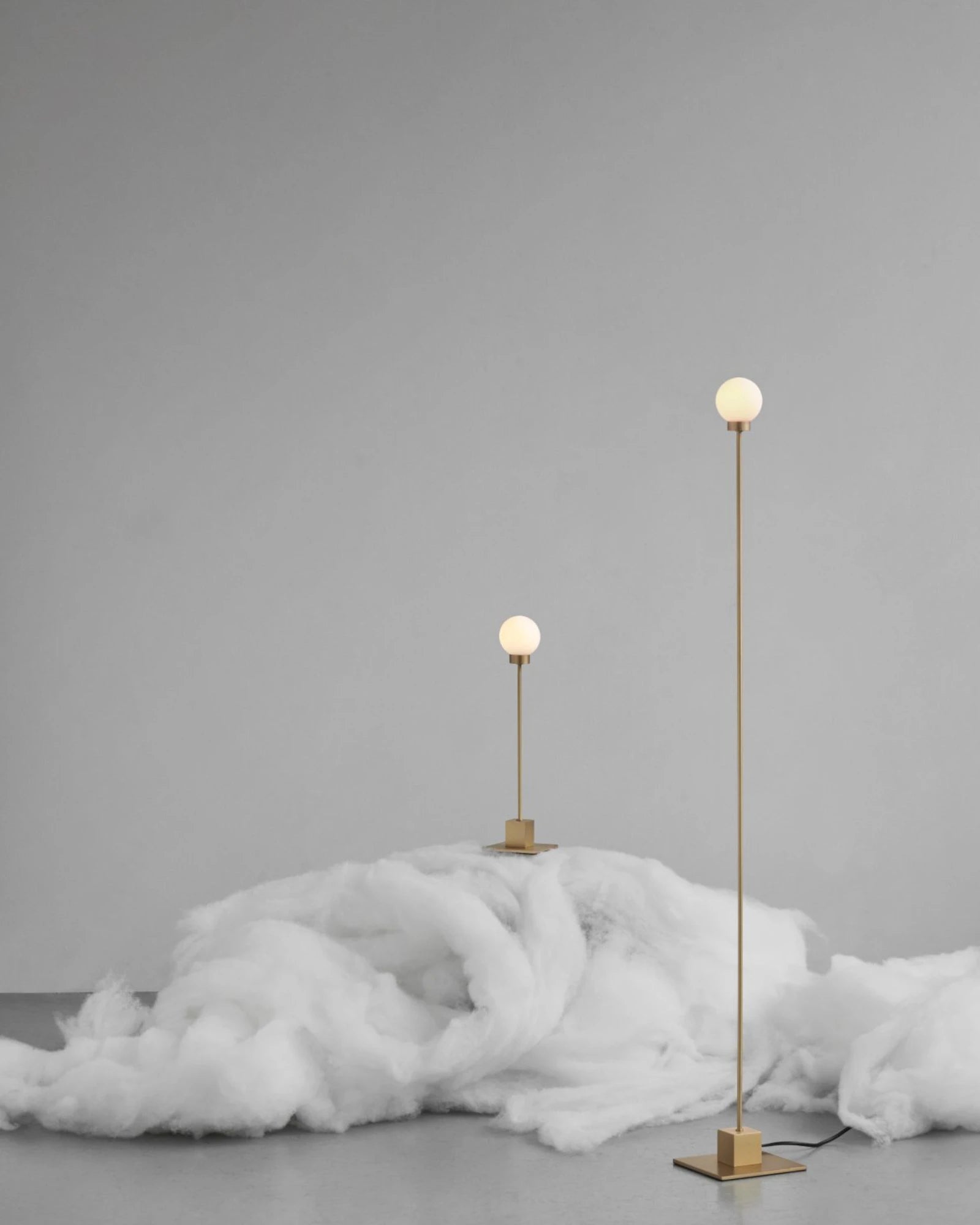 Snowball Floor Lamp