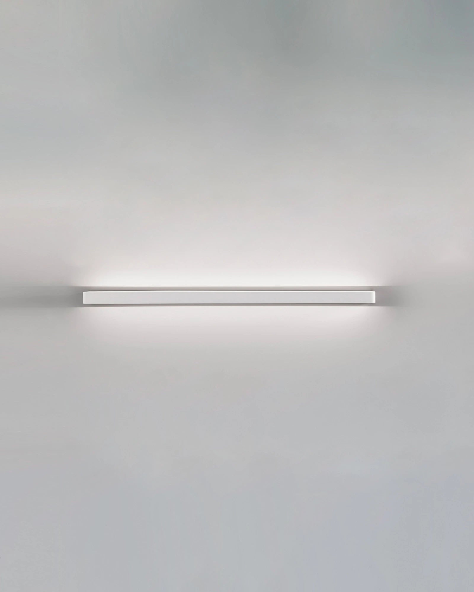 Stripe Magneto Wall Light