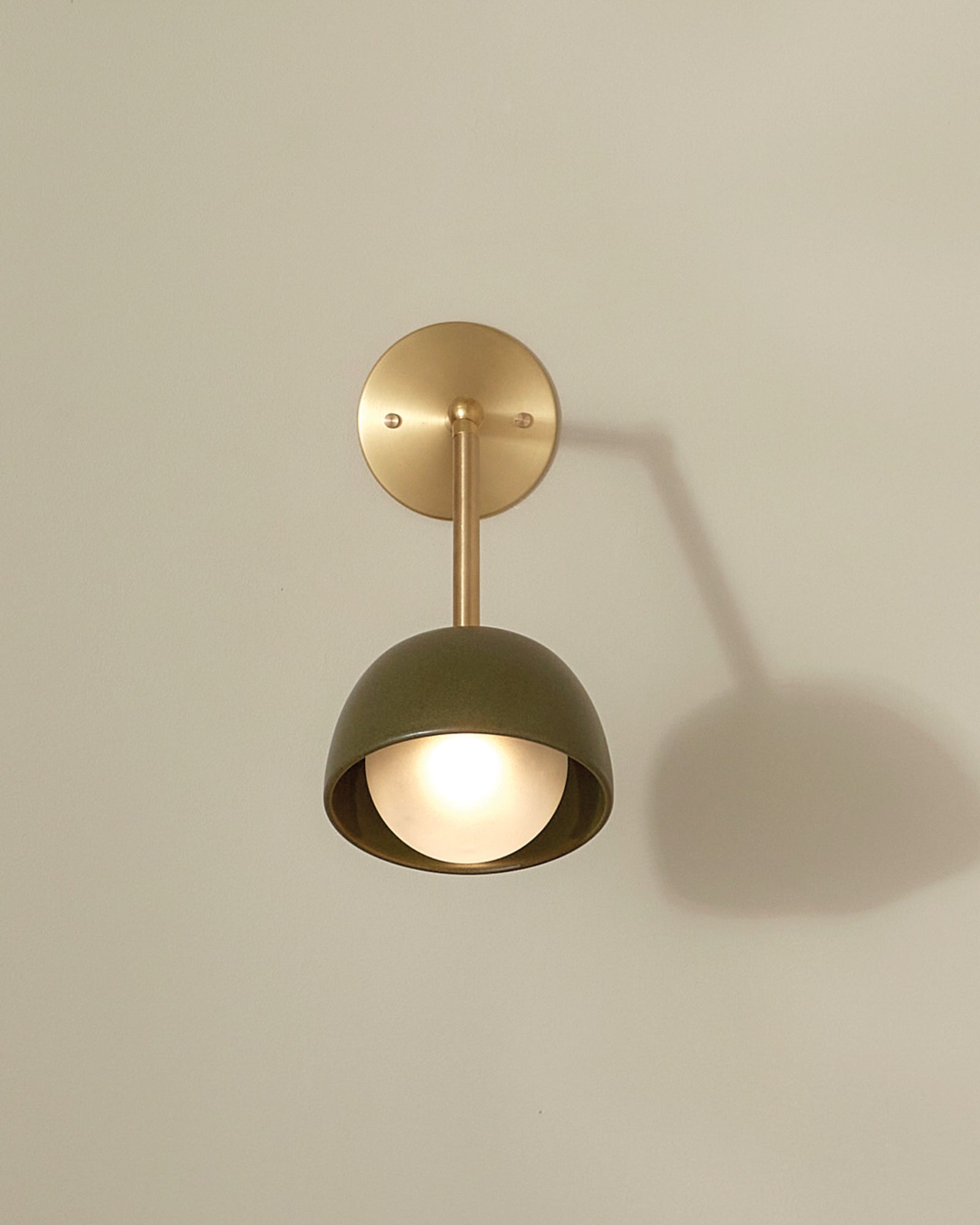 Terra 0 Long Arm Wall Light