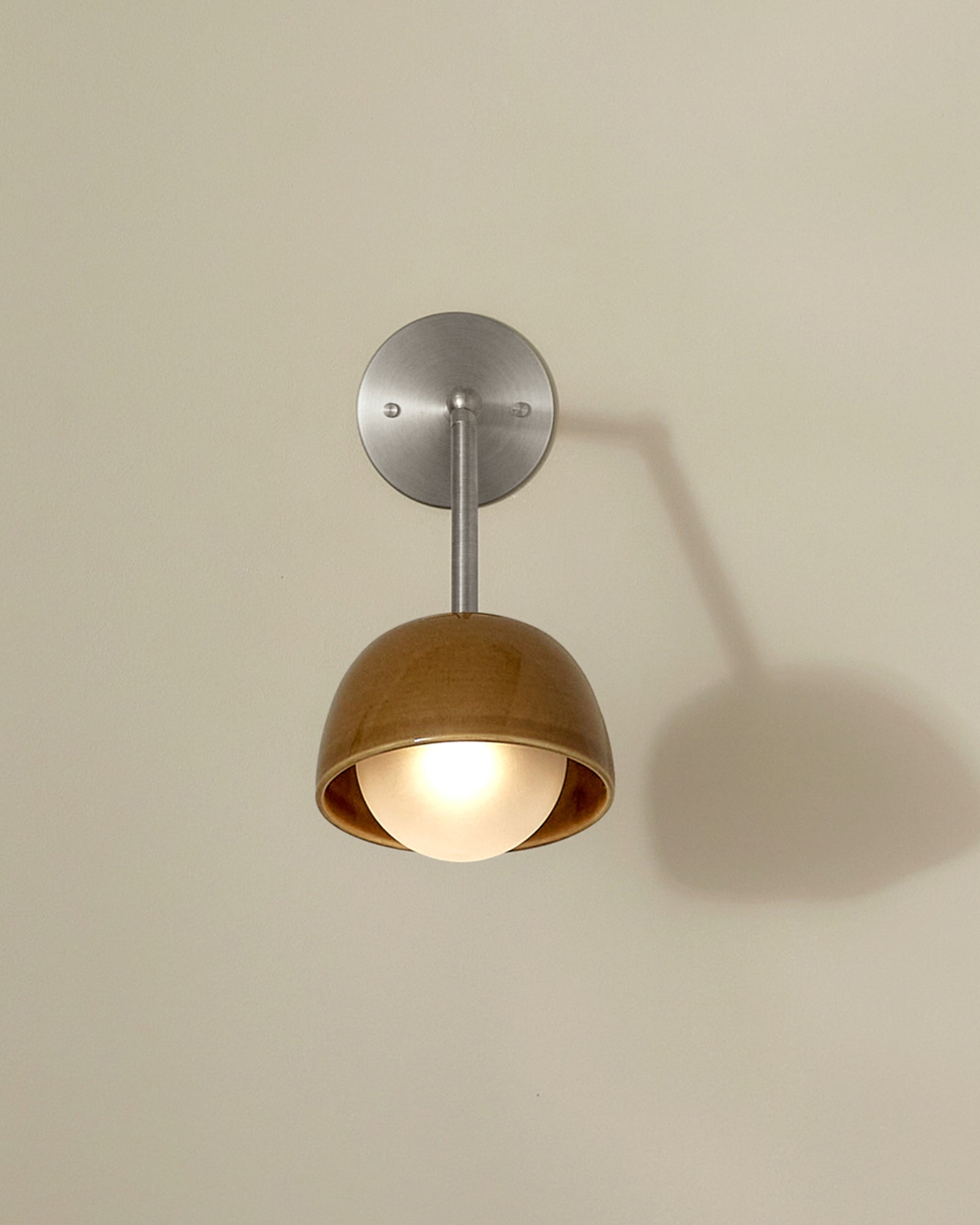 Terra 0 Long Arm Wall Light