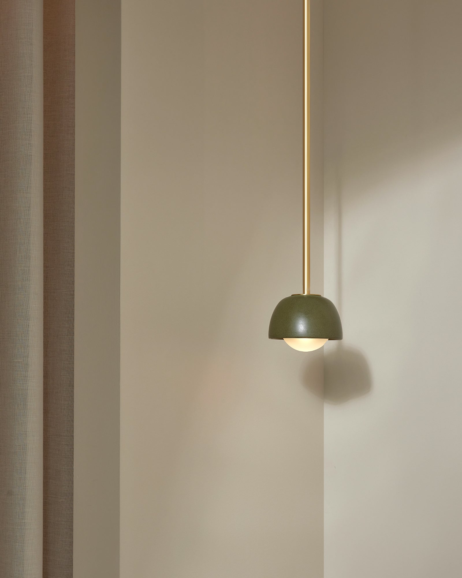 Terra 0 Rod Pendant Light