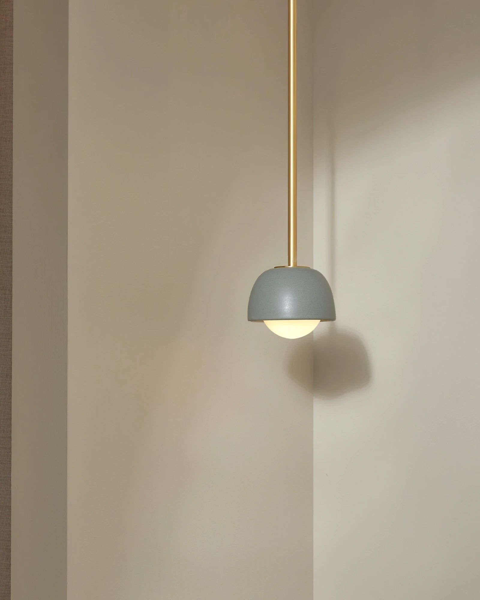 Terra 0 Rod Pendant Light