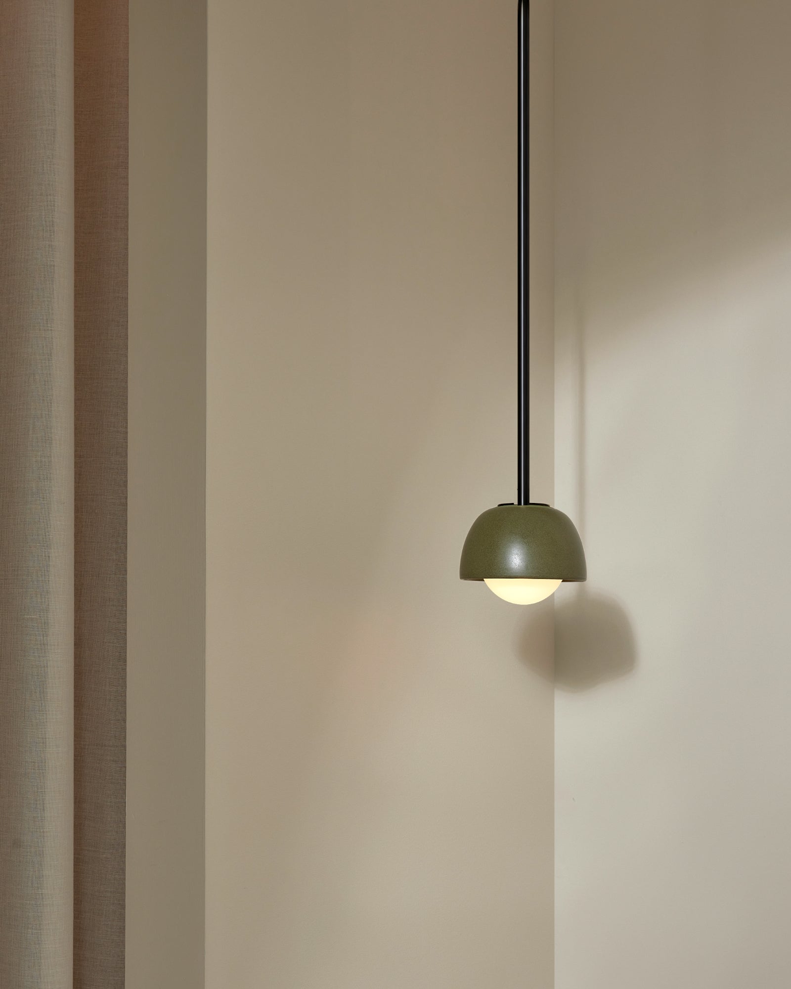 Terra 0 Rod Pendant Light