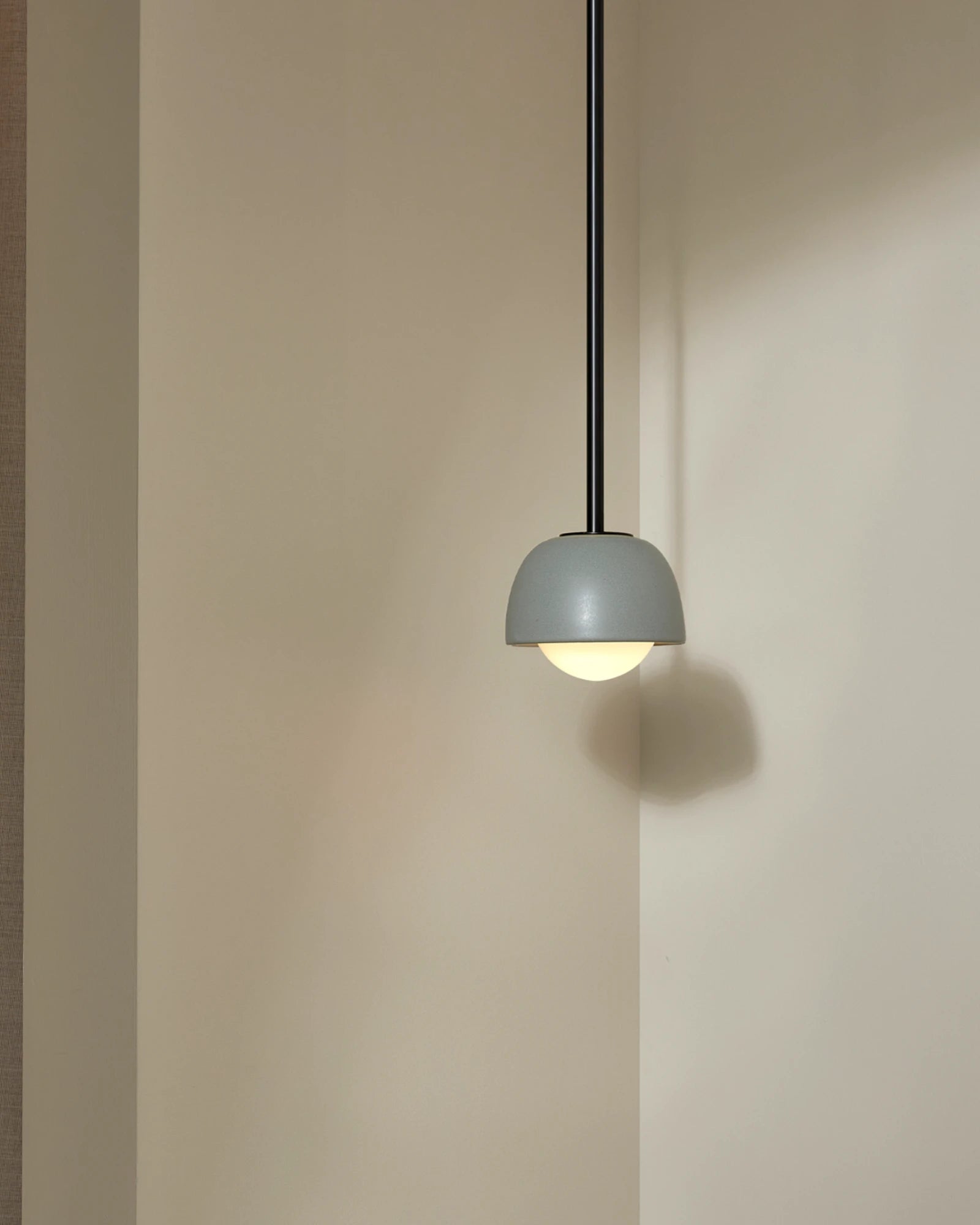 Terra 0 Rod Pendant Light