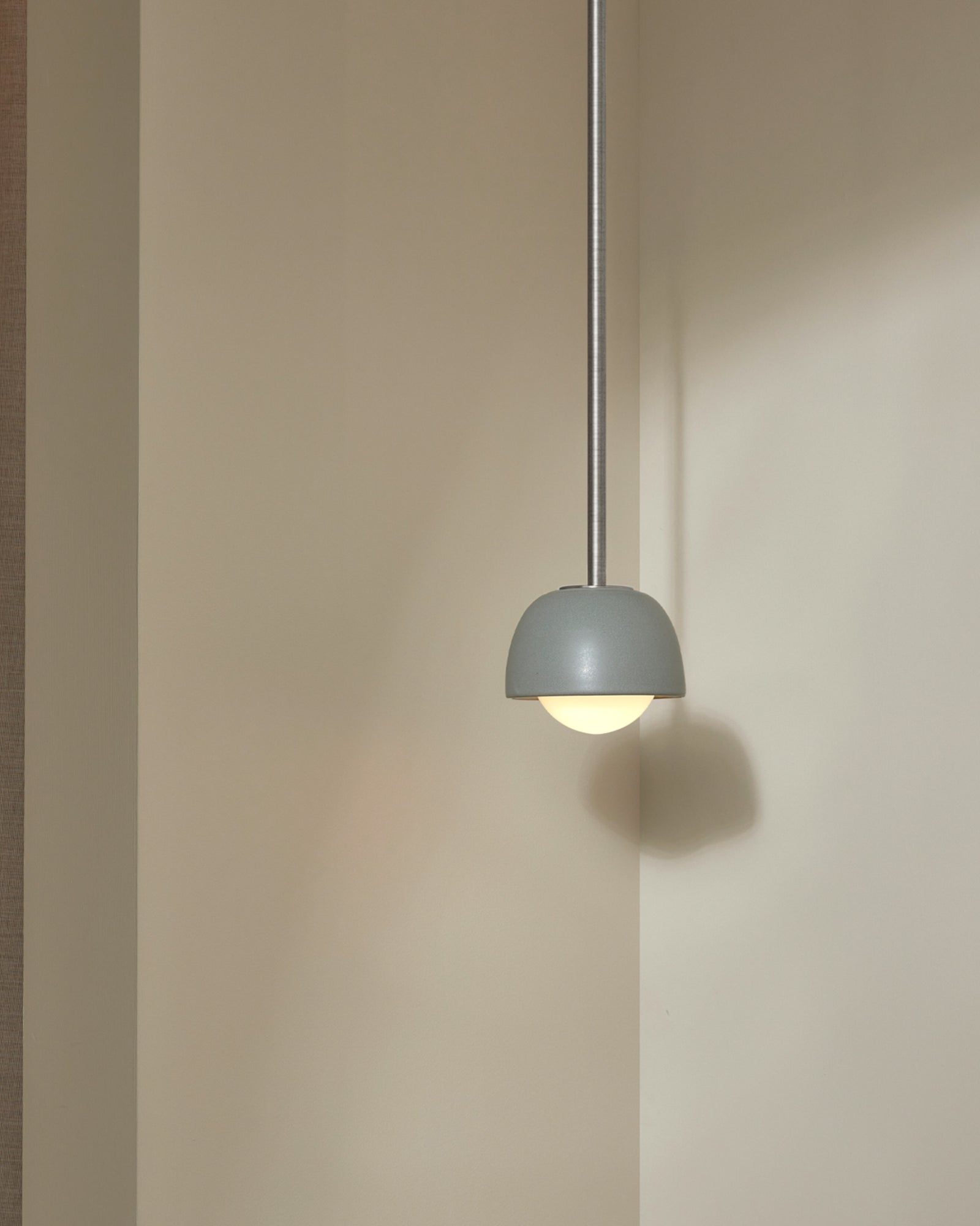 Terra 0 Rod Pendant Light