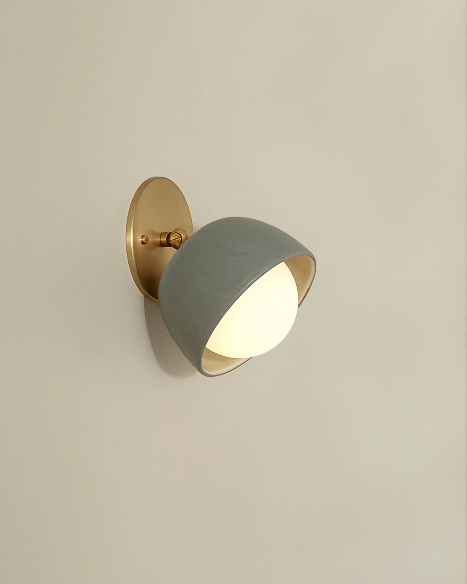 Terra 0 Wall Light