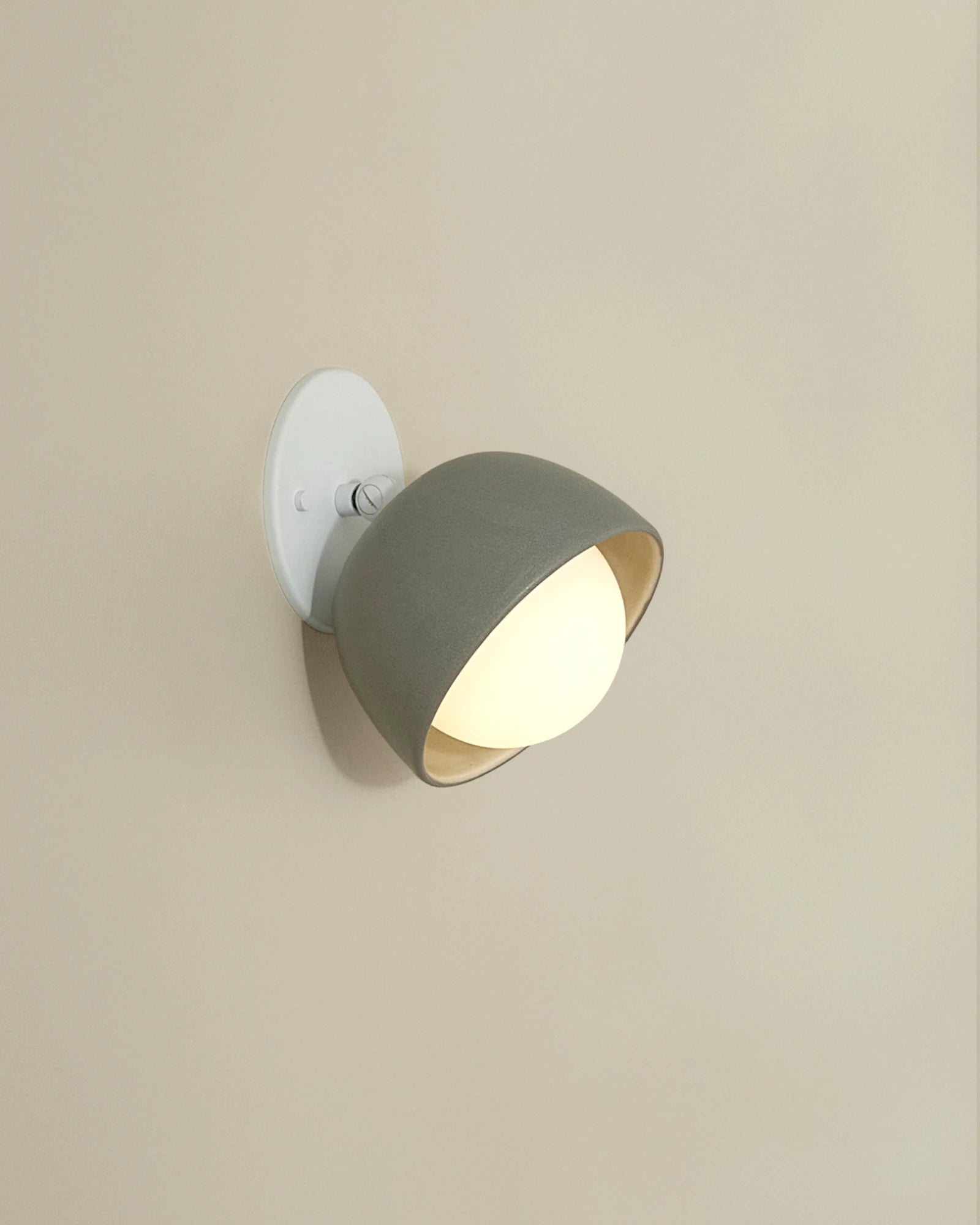 Terra 0 Wall Light