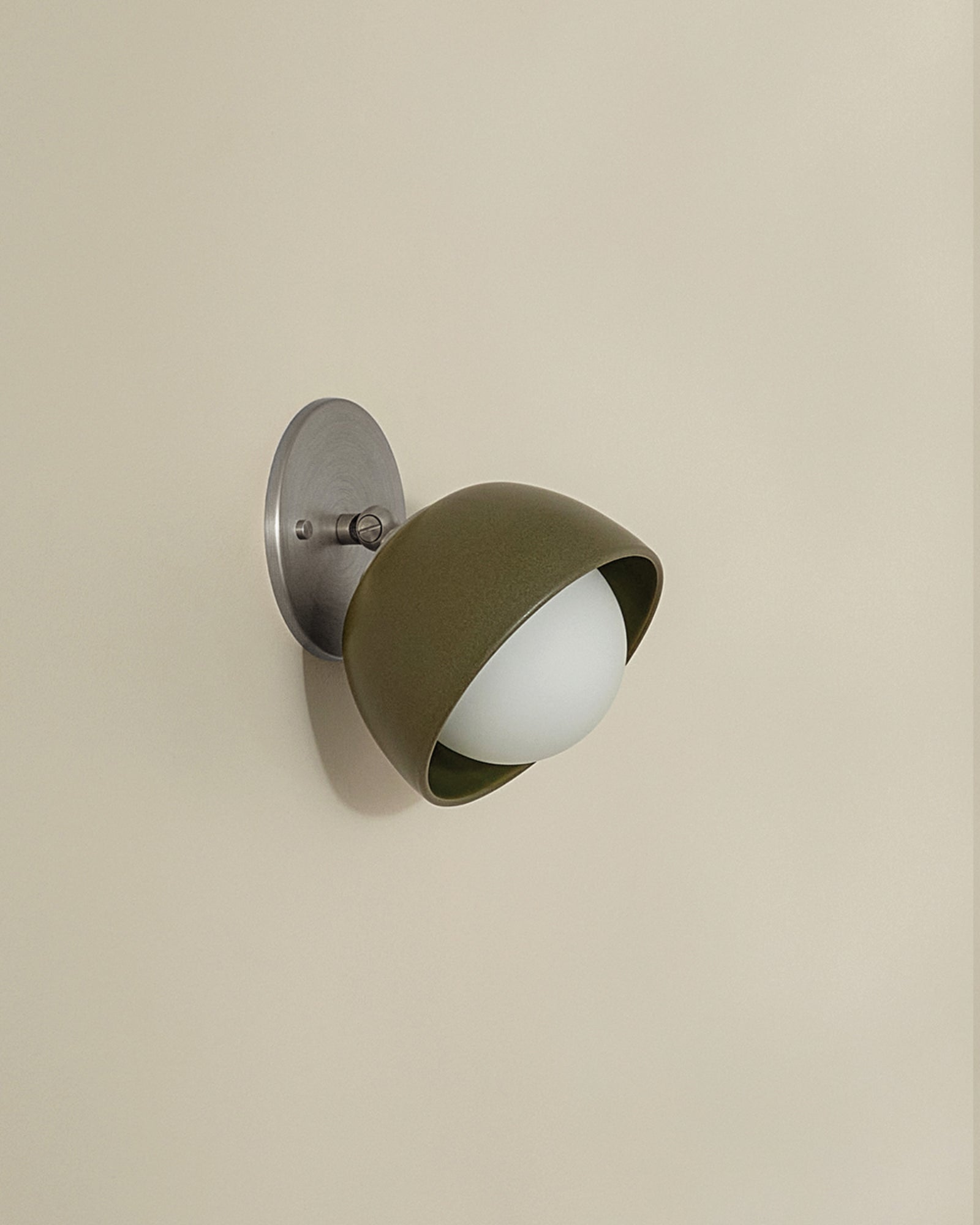 Terra 0 Wall Light