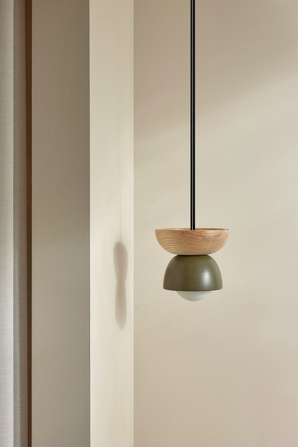 Terra 00 Rod Pendant Light