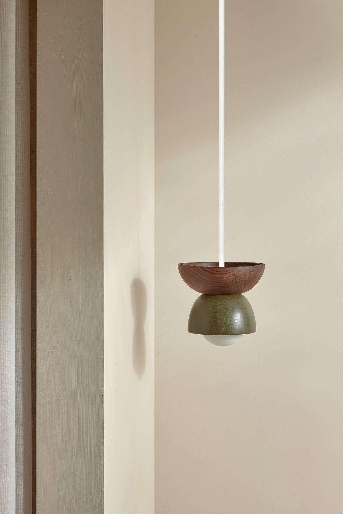 Terra 00 Rod Pendant Light