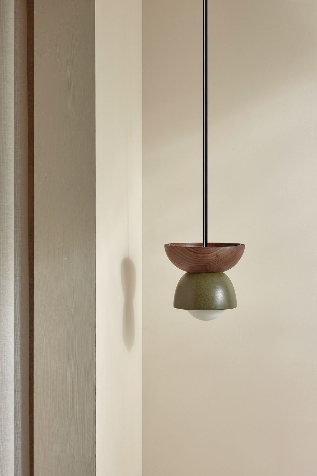 Terra 00 Rod Pendant Light