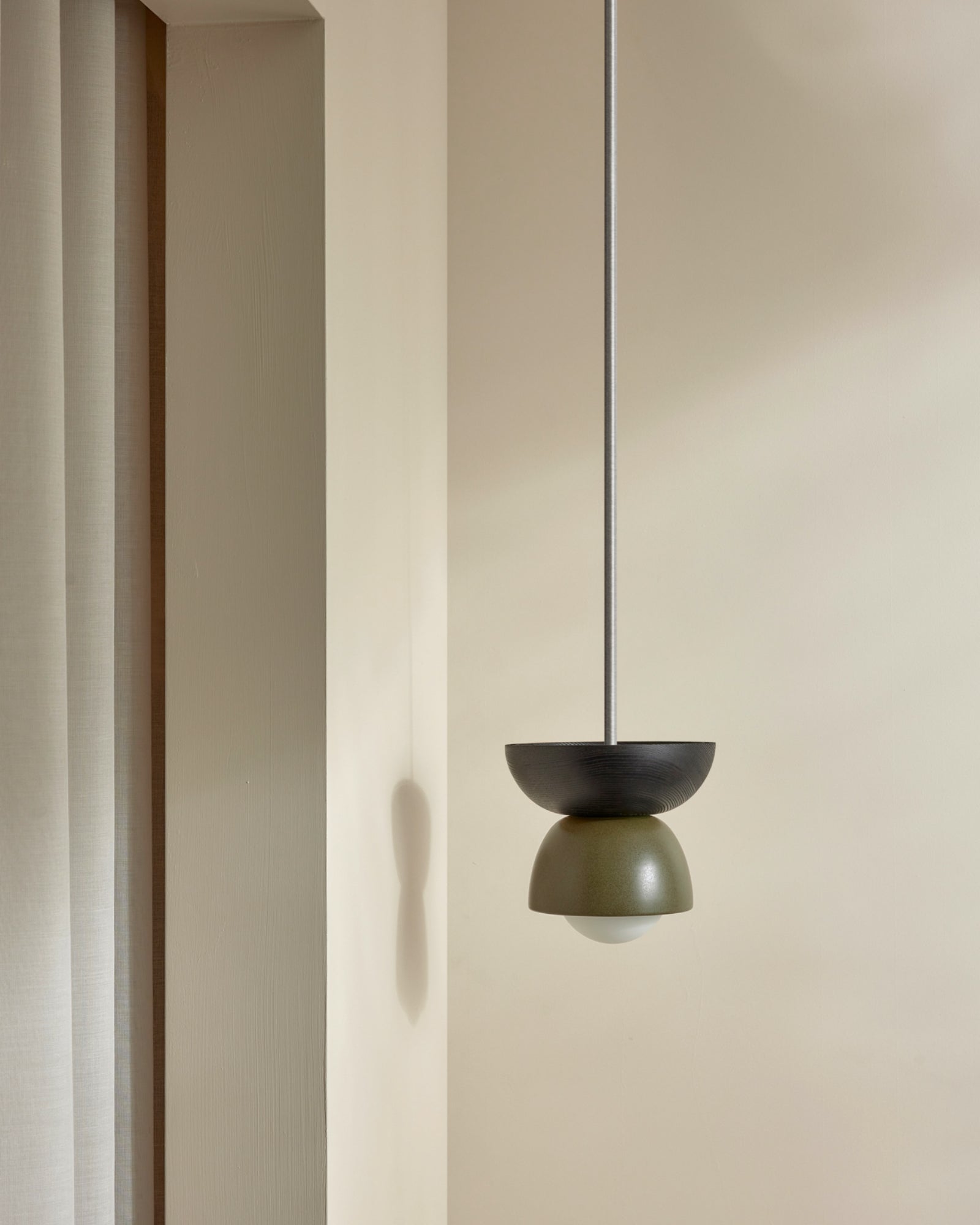 Terra 00 Rod Pendant Light