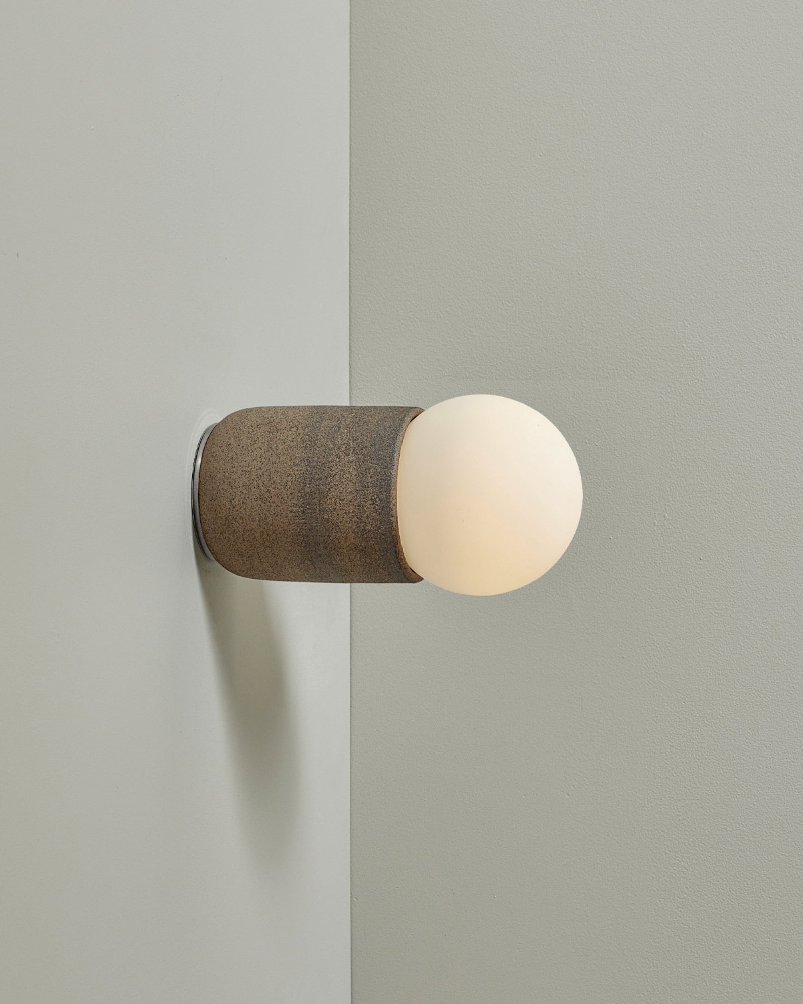 Terra 1 Wall Light