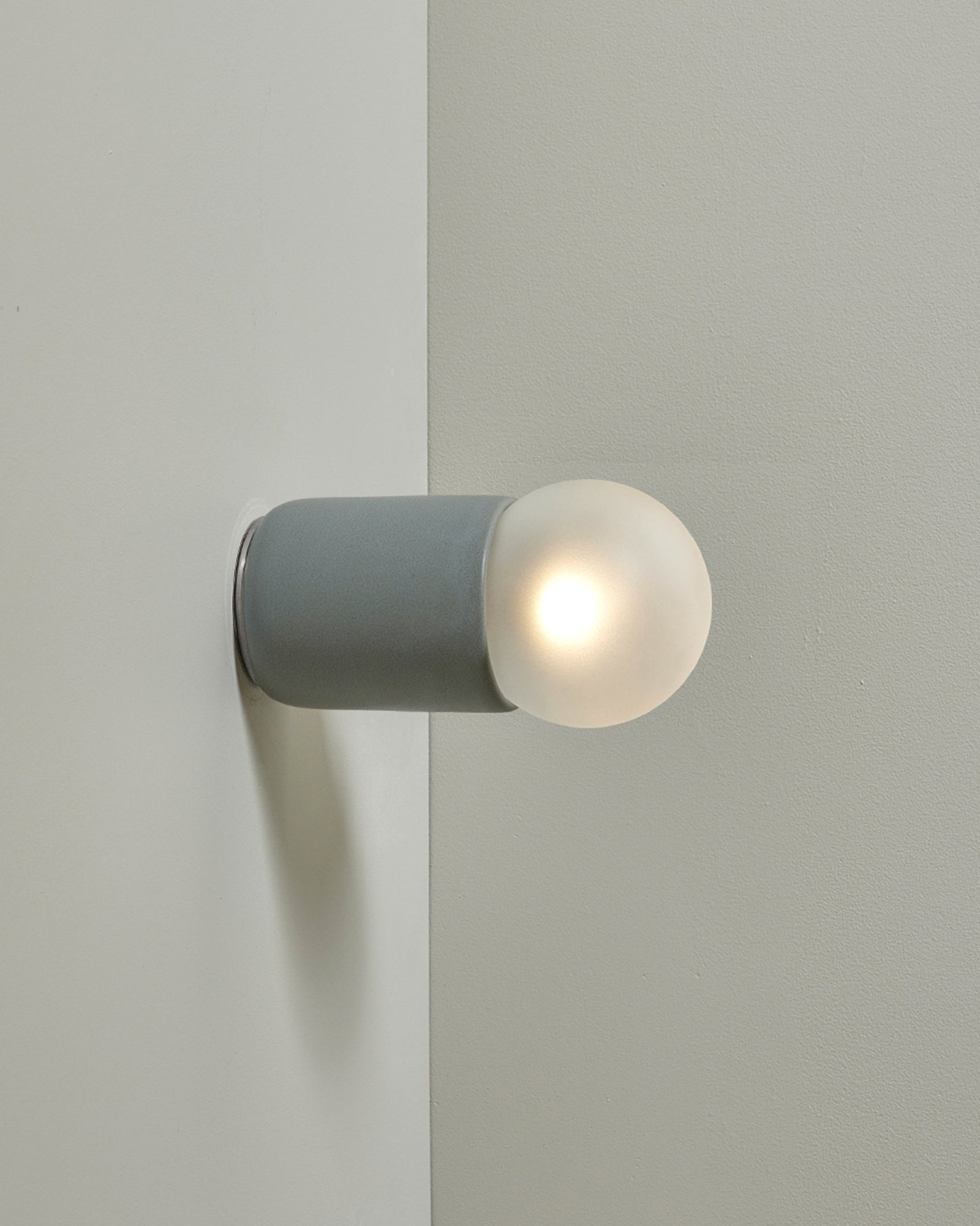 Terra 1 Wall Light