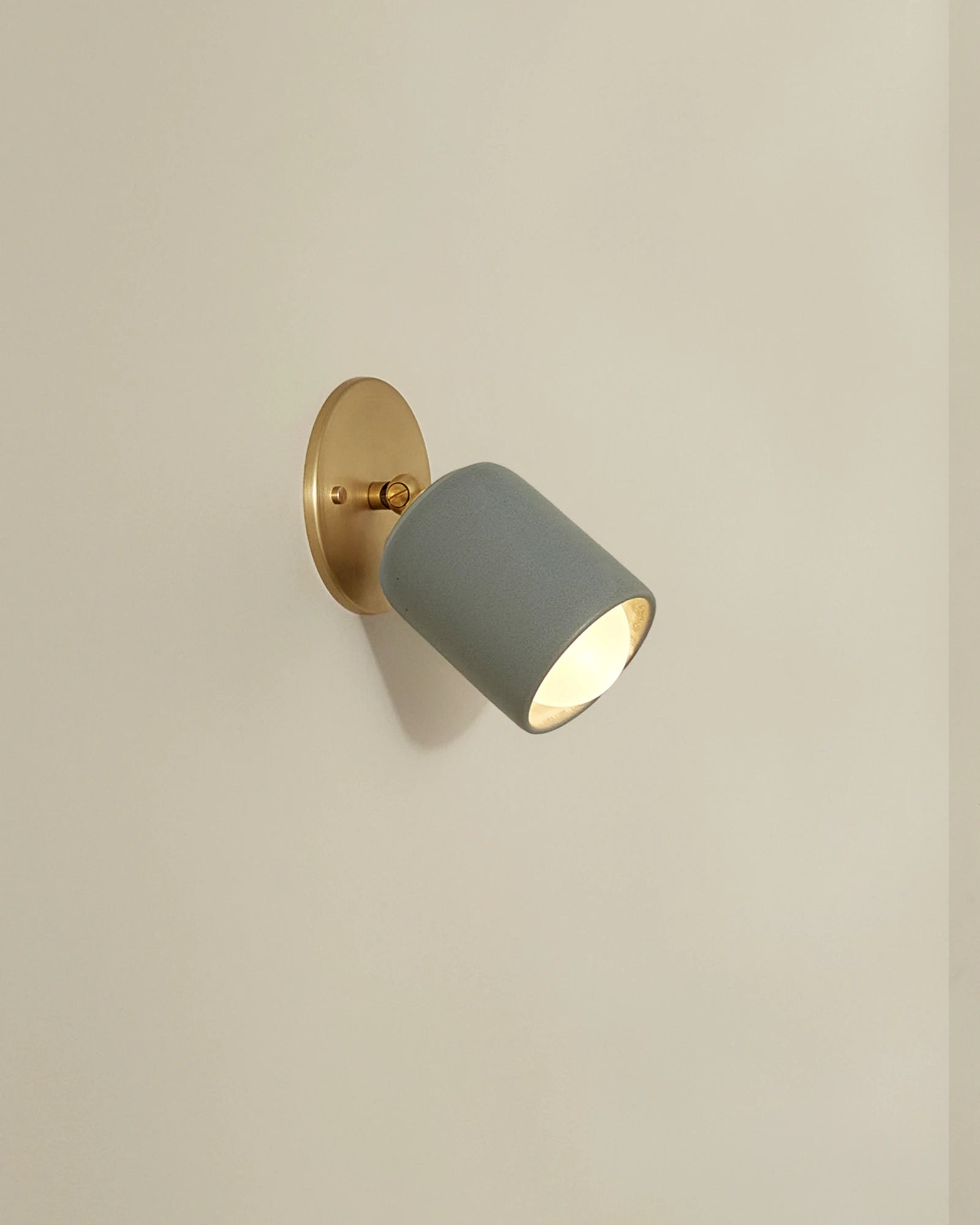 Terra 1 Short Arm Downlight in Fog ceramic and brass metal finish. - Nook Collections