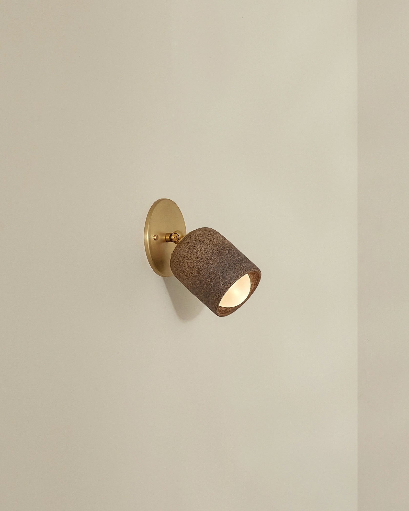 Terra 1 Short Arm Wall Light