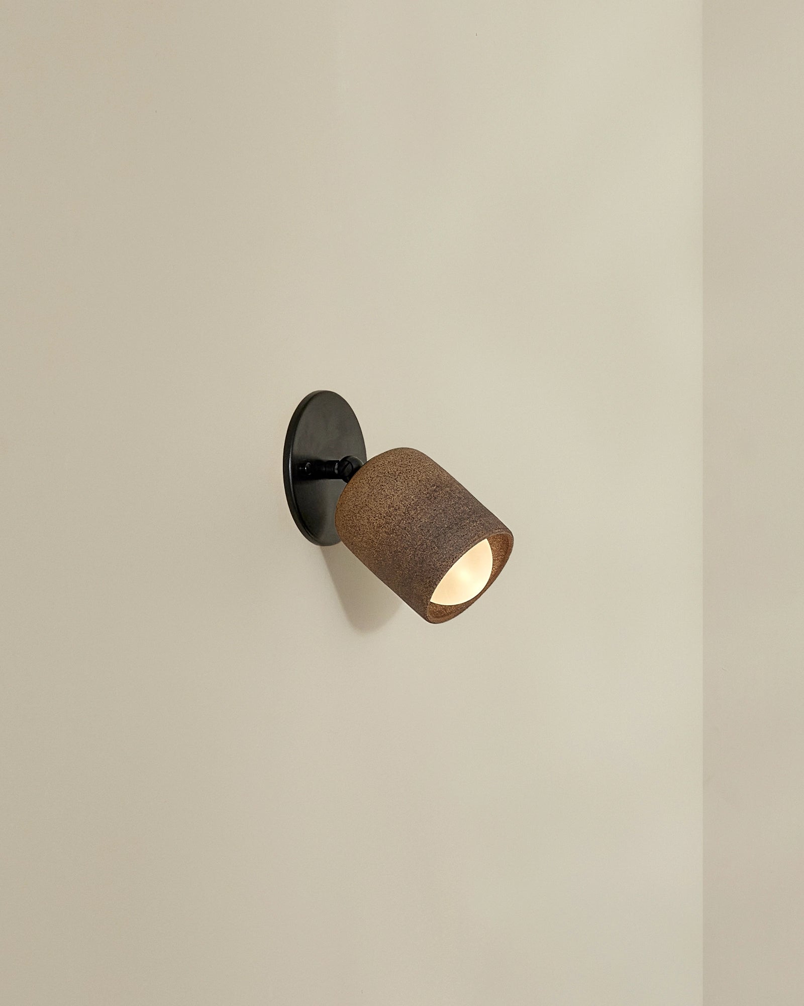 Terra 1 Short Arm Wall Light