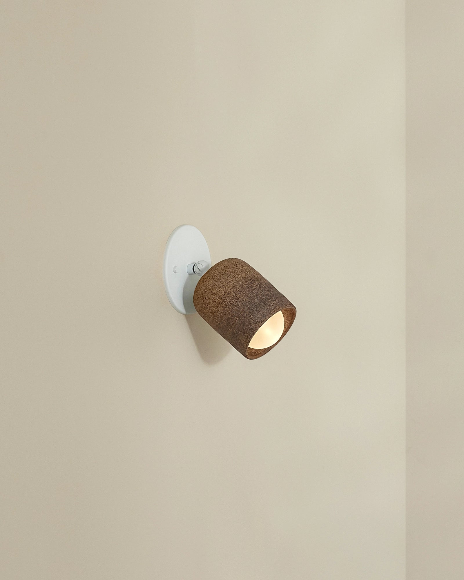 Terra 1 Short Arm Wall Light